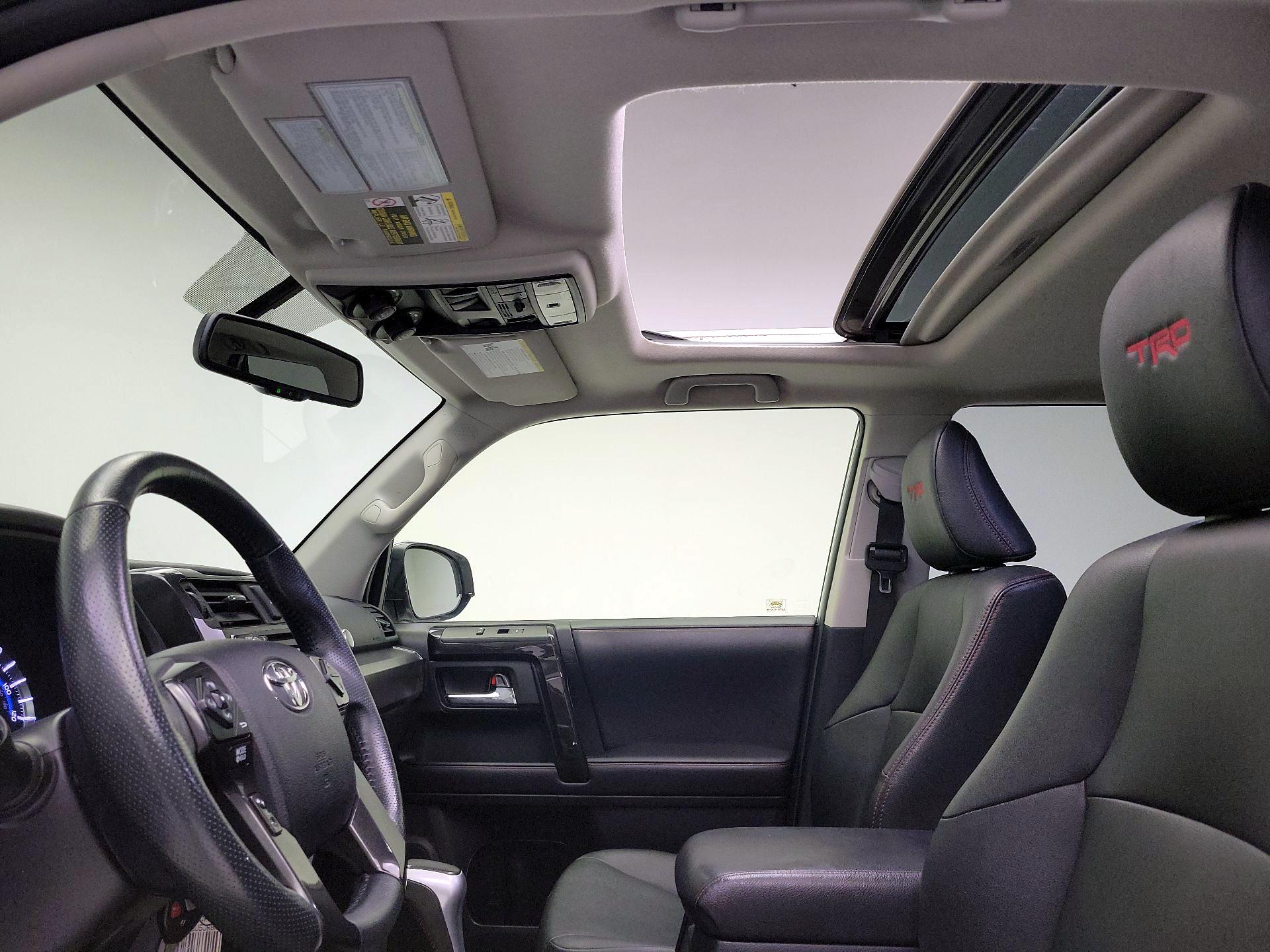 Thumbnail: 2019 Toyota 4Runner - 19