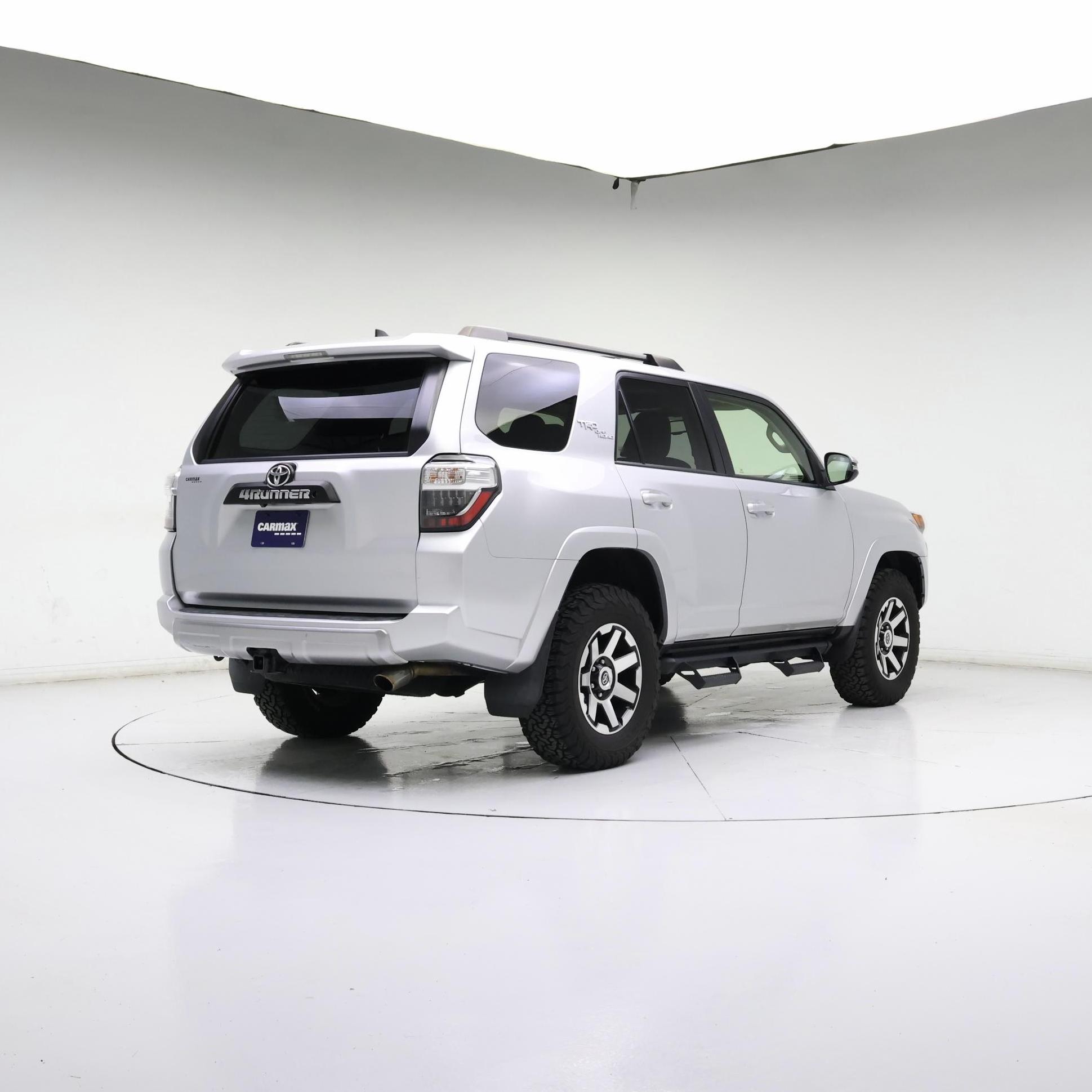 Thumbnail: 2019 Toyota 4Runner - 8