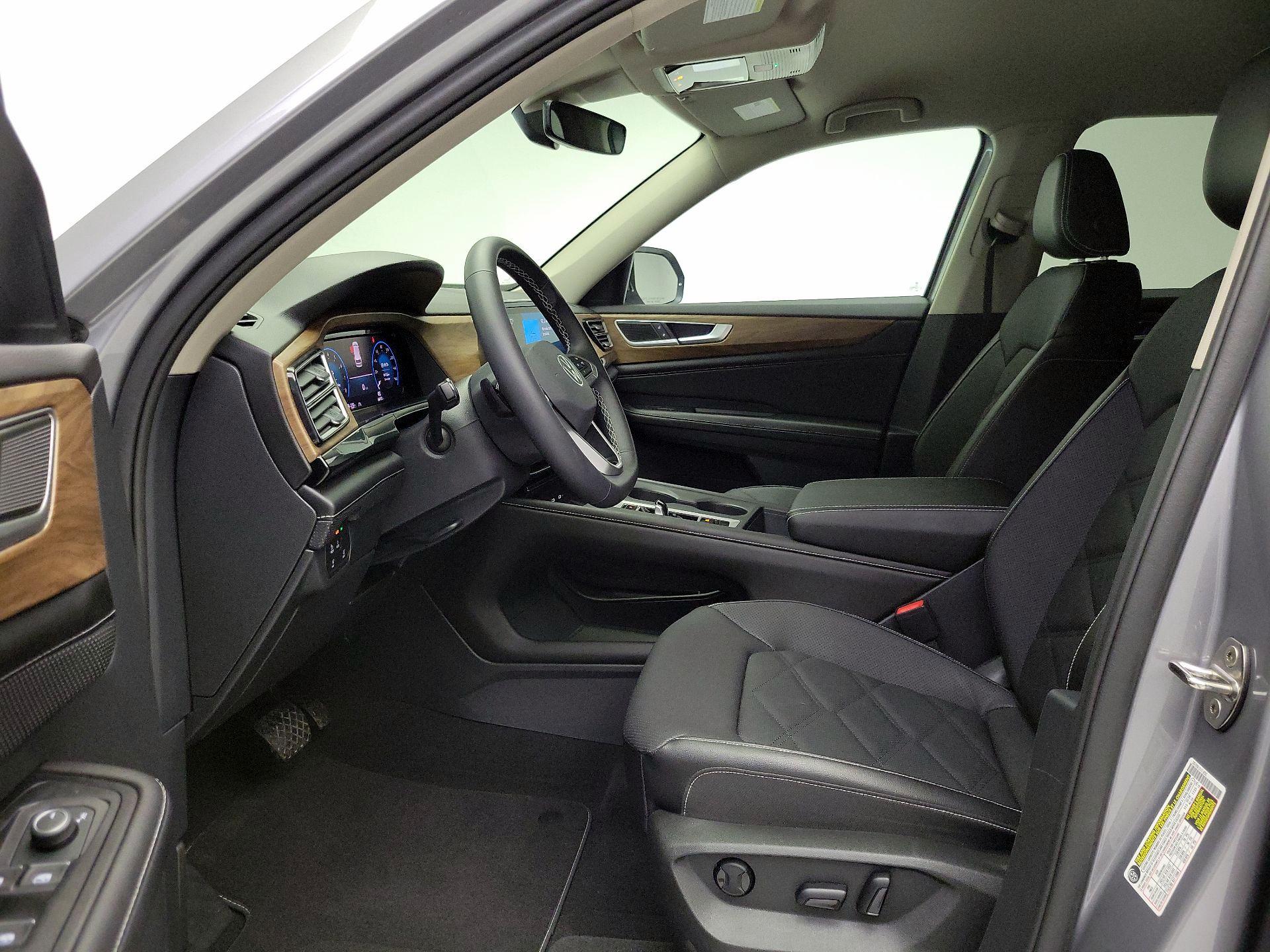 Thumbnail: 2024 Volkswagen Atlas - 11