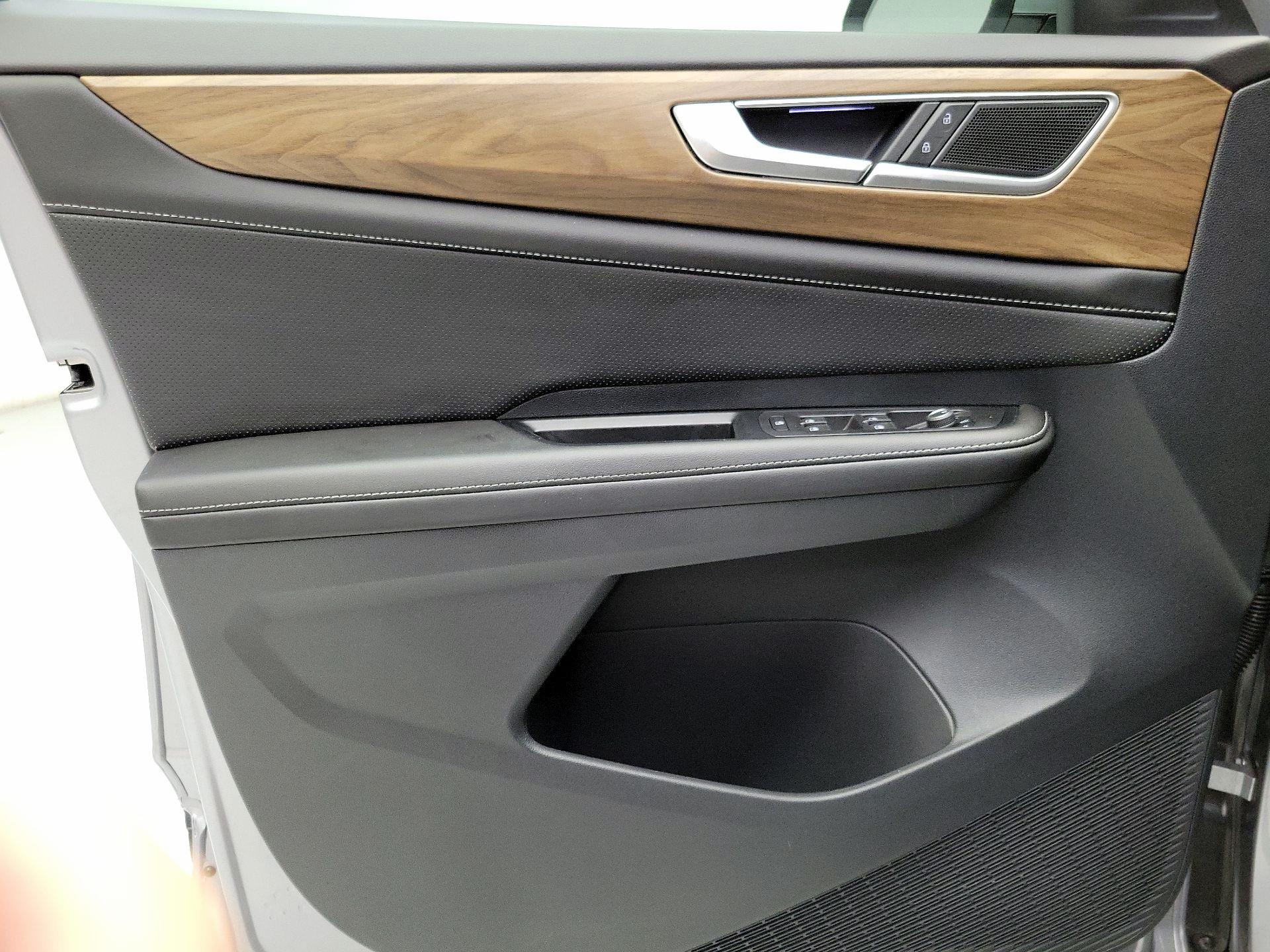 Thumbnail: 2024 Volkswagen Atlas - 12