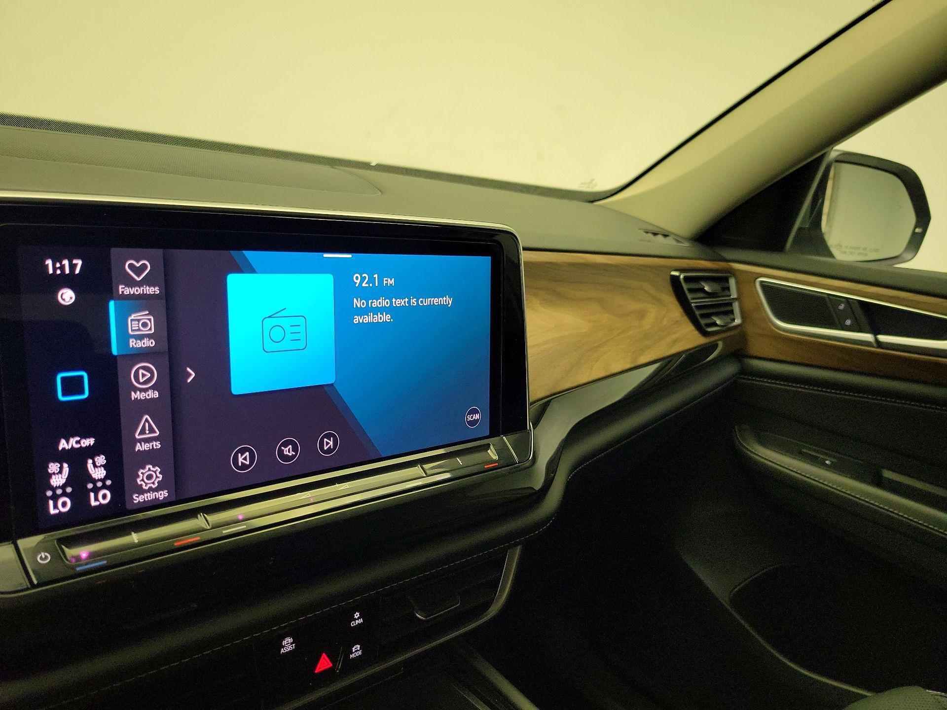 Thumbnail: 2024 Volkswagen Atlas - 15