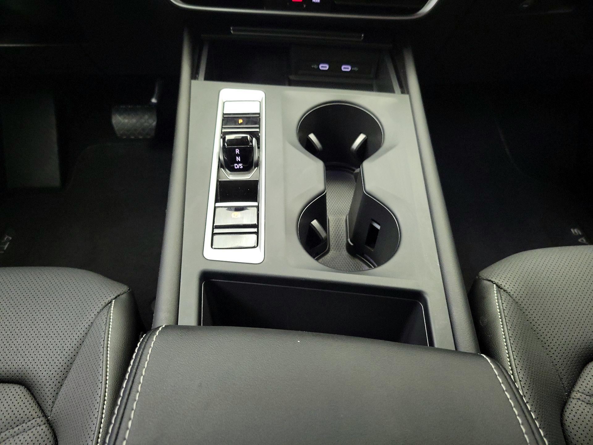 Thumbnail: 2024 Volkswagen Atlas - 17