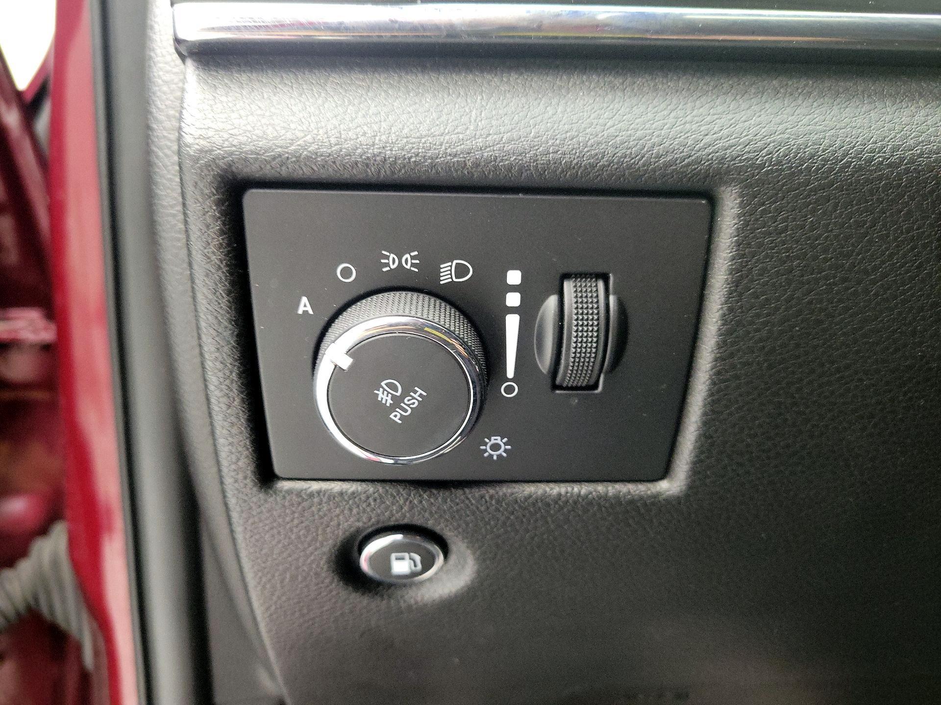 Thumbnail: 2021 Jeep Grand Cherokee - 13