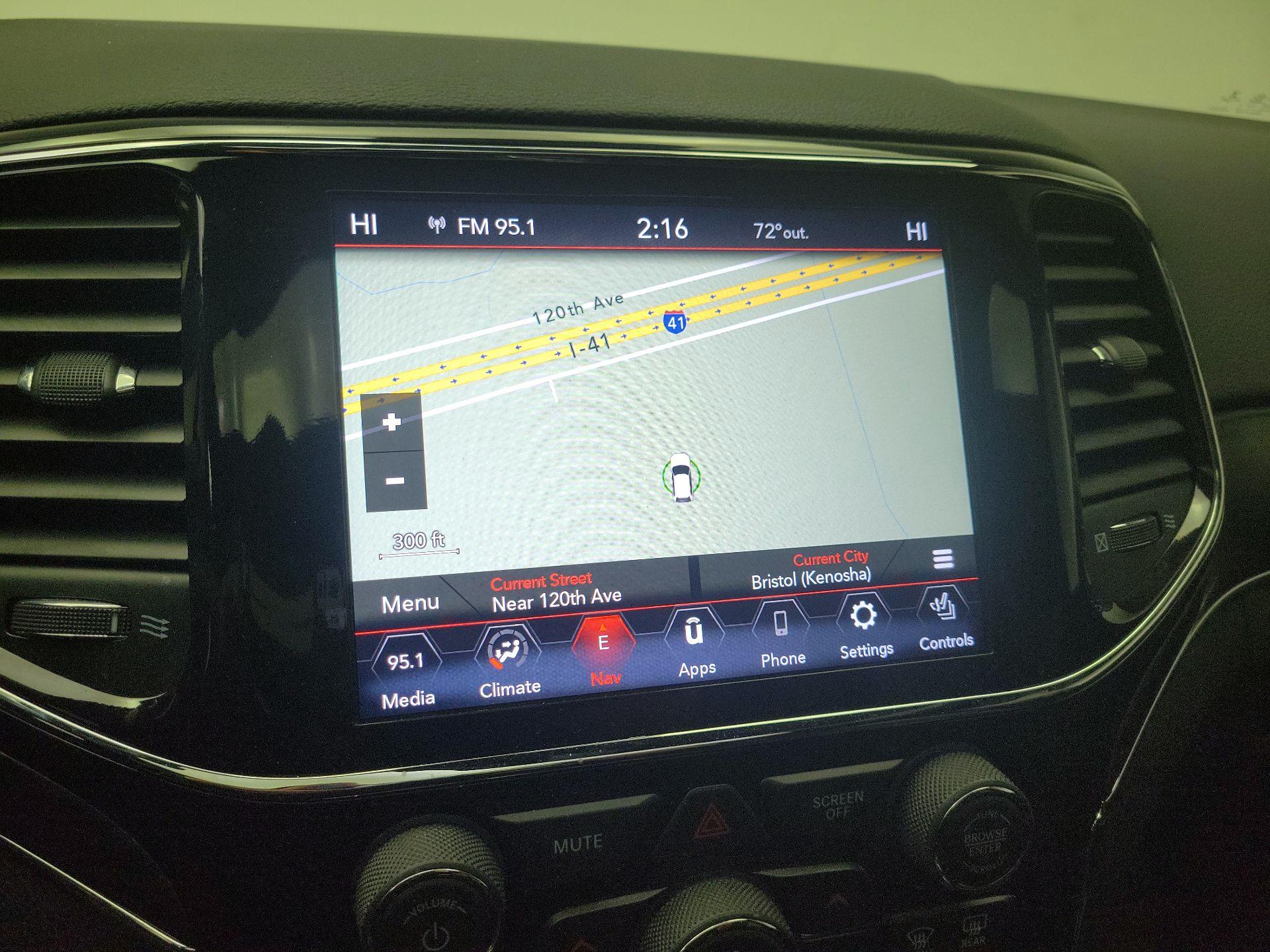 Thumbnail: 2021 Jeep Grand Cherokee - 14