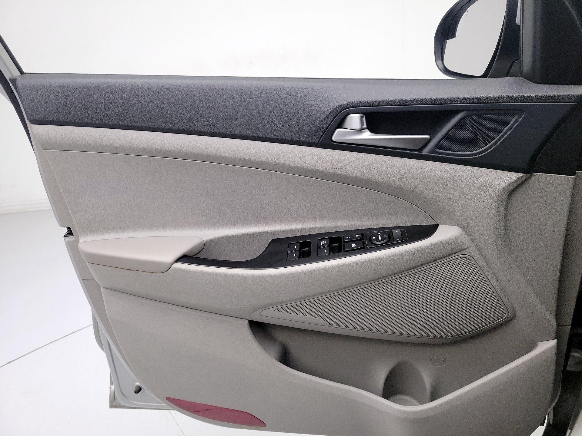 Thumbnail: 2020 Hyundai Tucson - 12