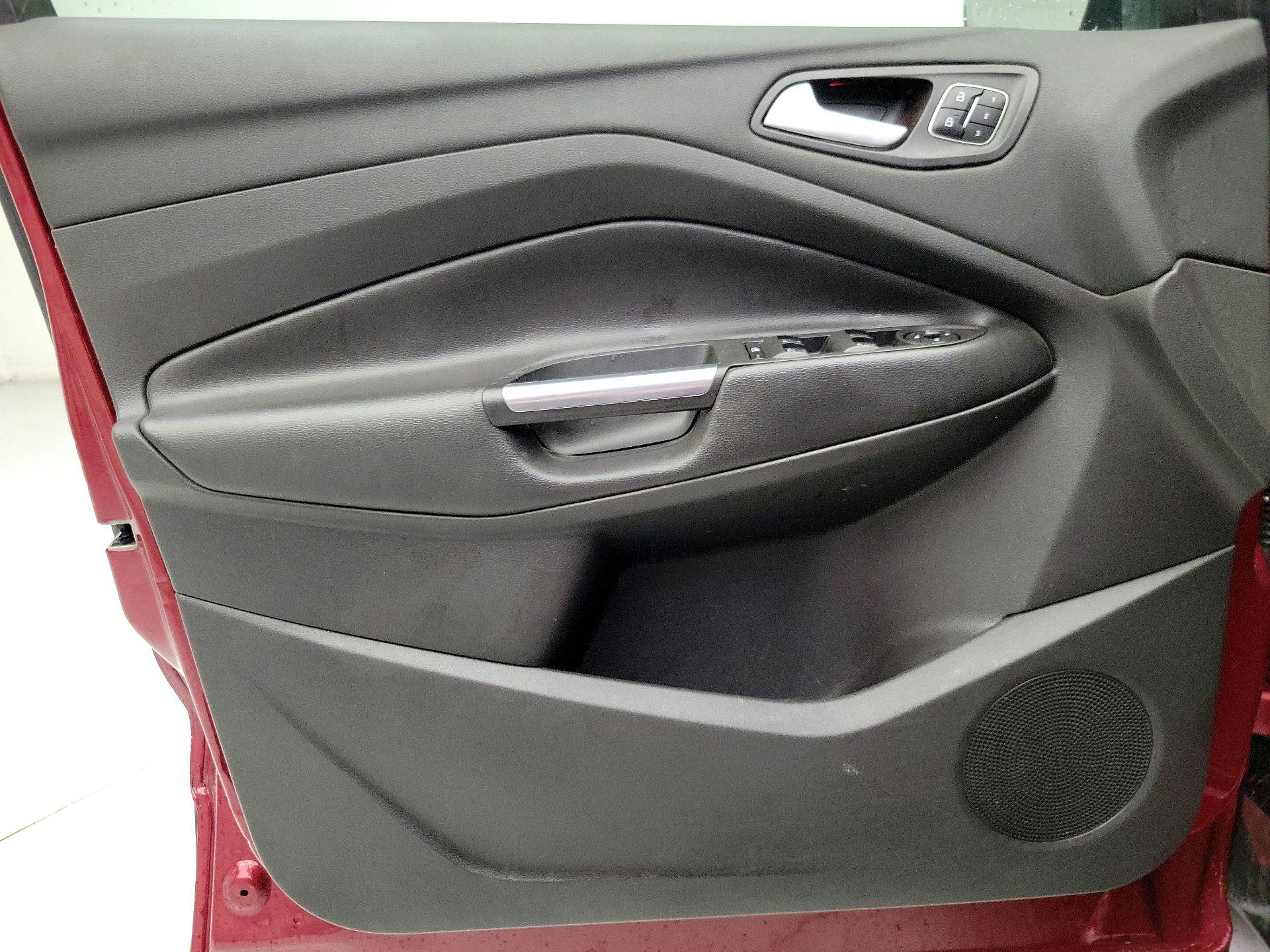 Thumbnail: 2017 Ford Escape - 12