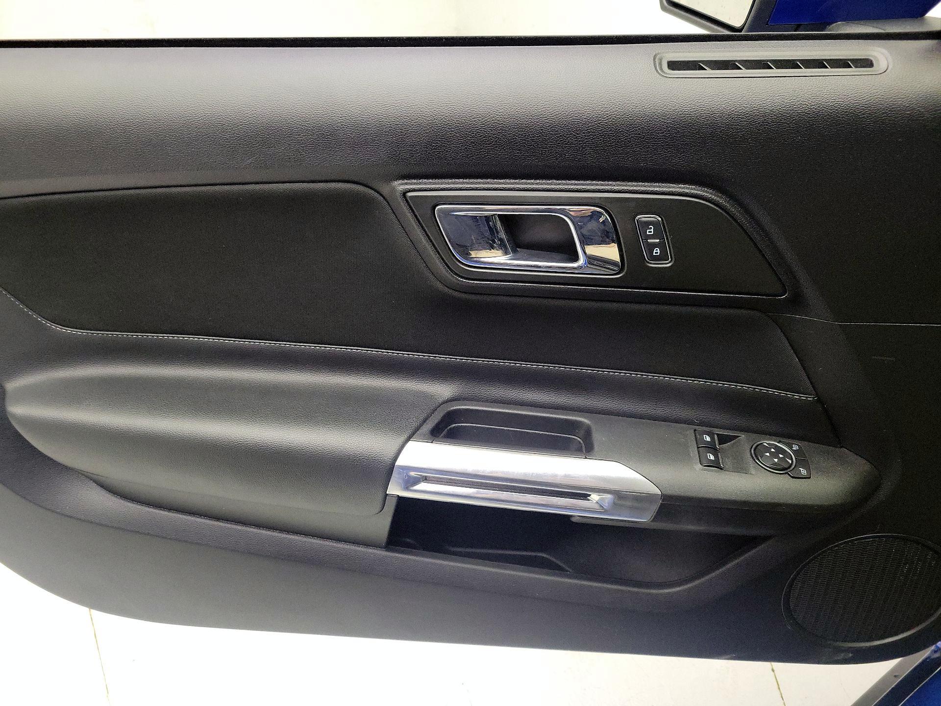 Thumbnail: 2017 Ford Mustang - 12