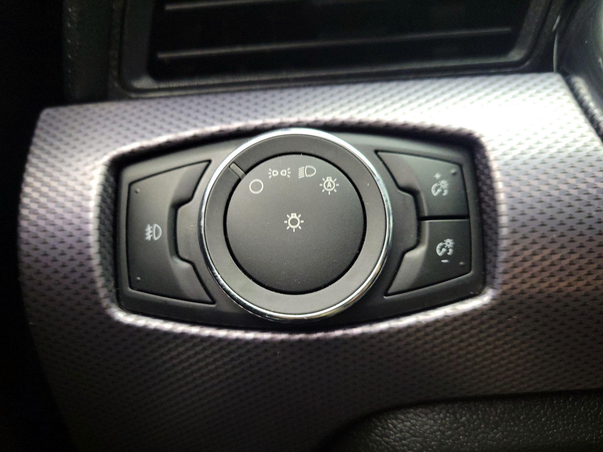 Thumbnail: 2017 Ford Mustang - 13