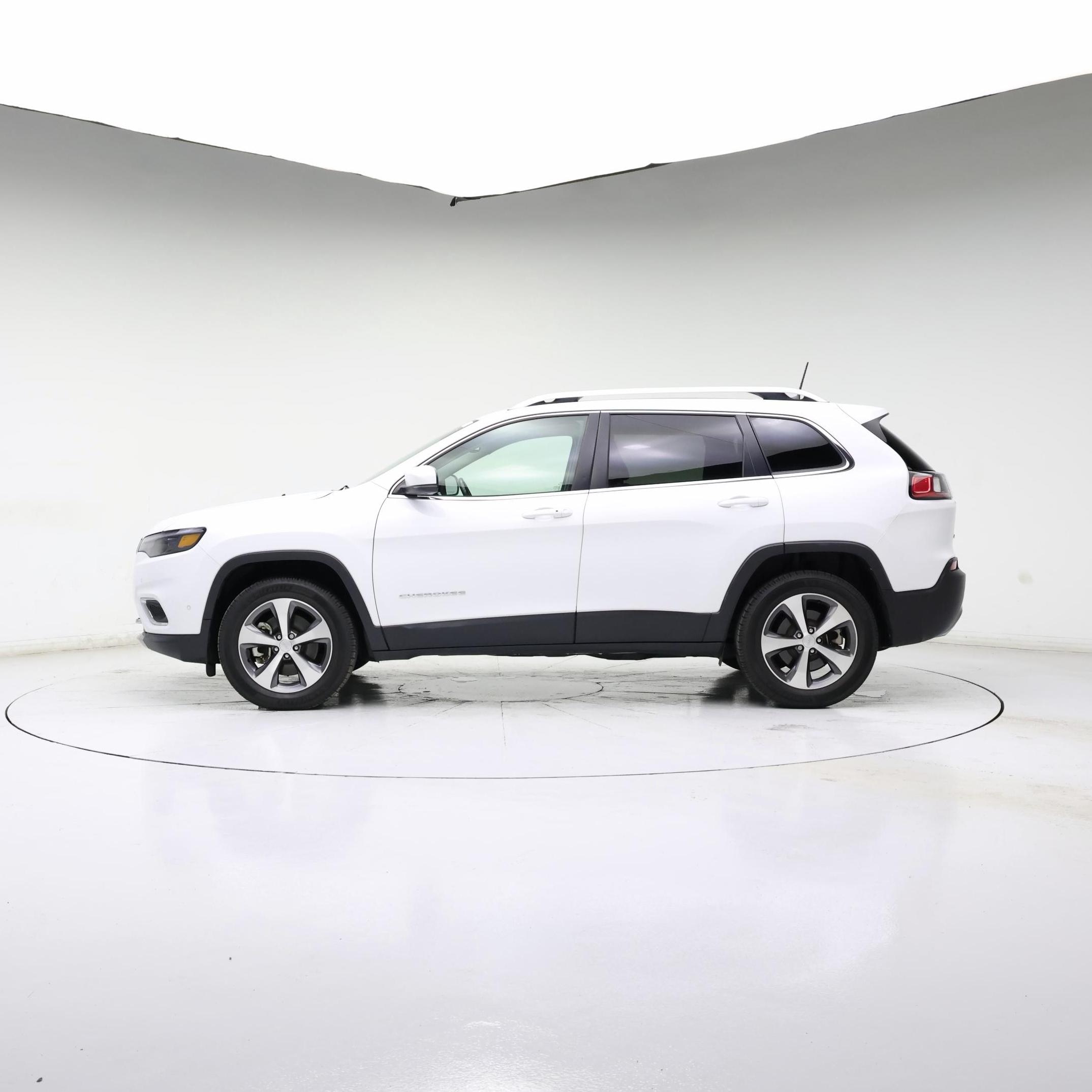 Thumbnail: 2021 Jeep Cherokee - 3