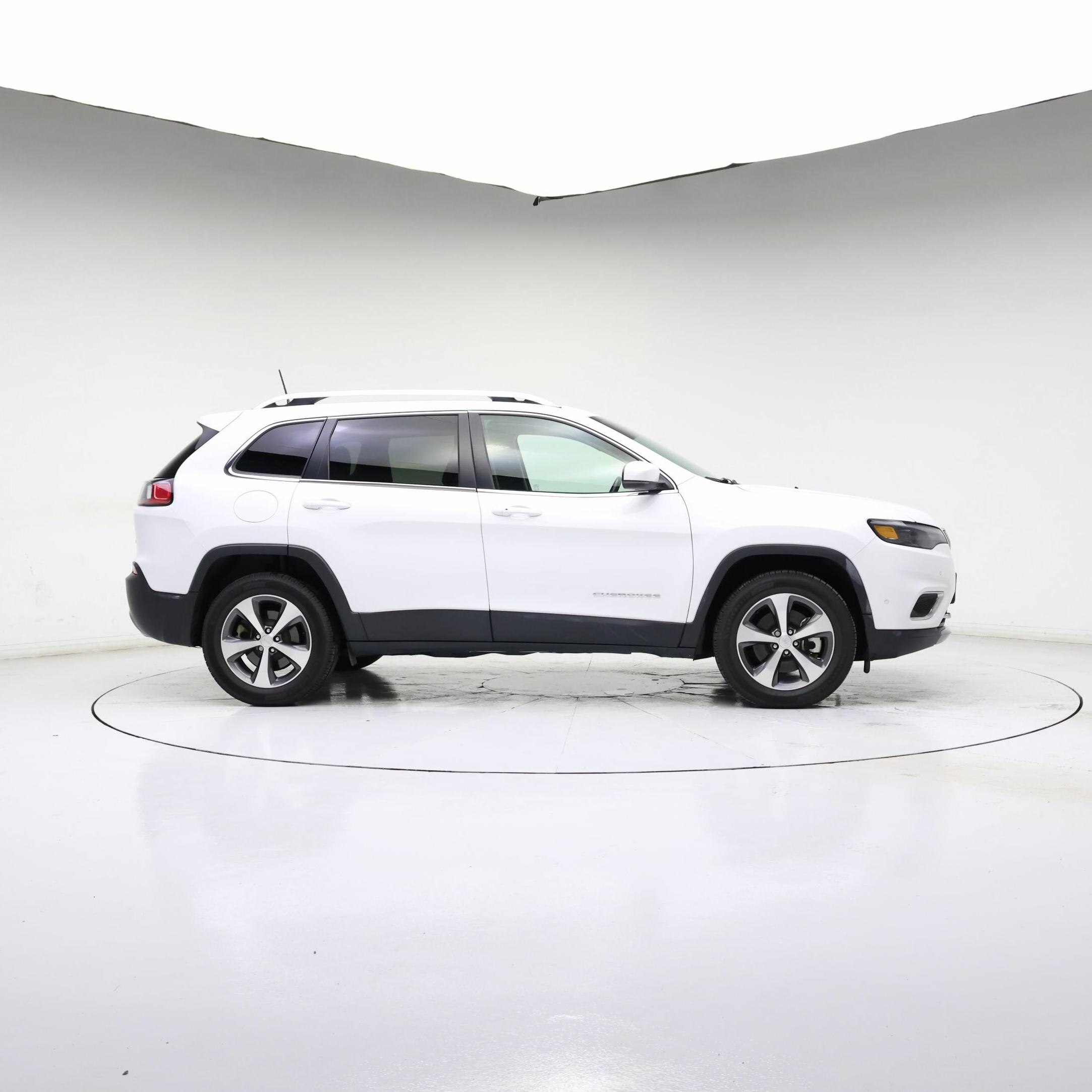 Thumbnail: 2021 Jeep Cherokee - 7
