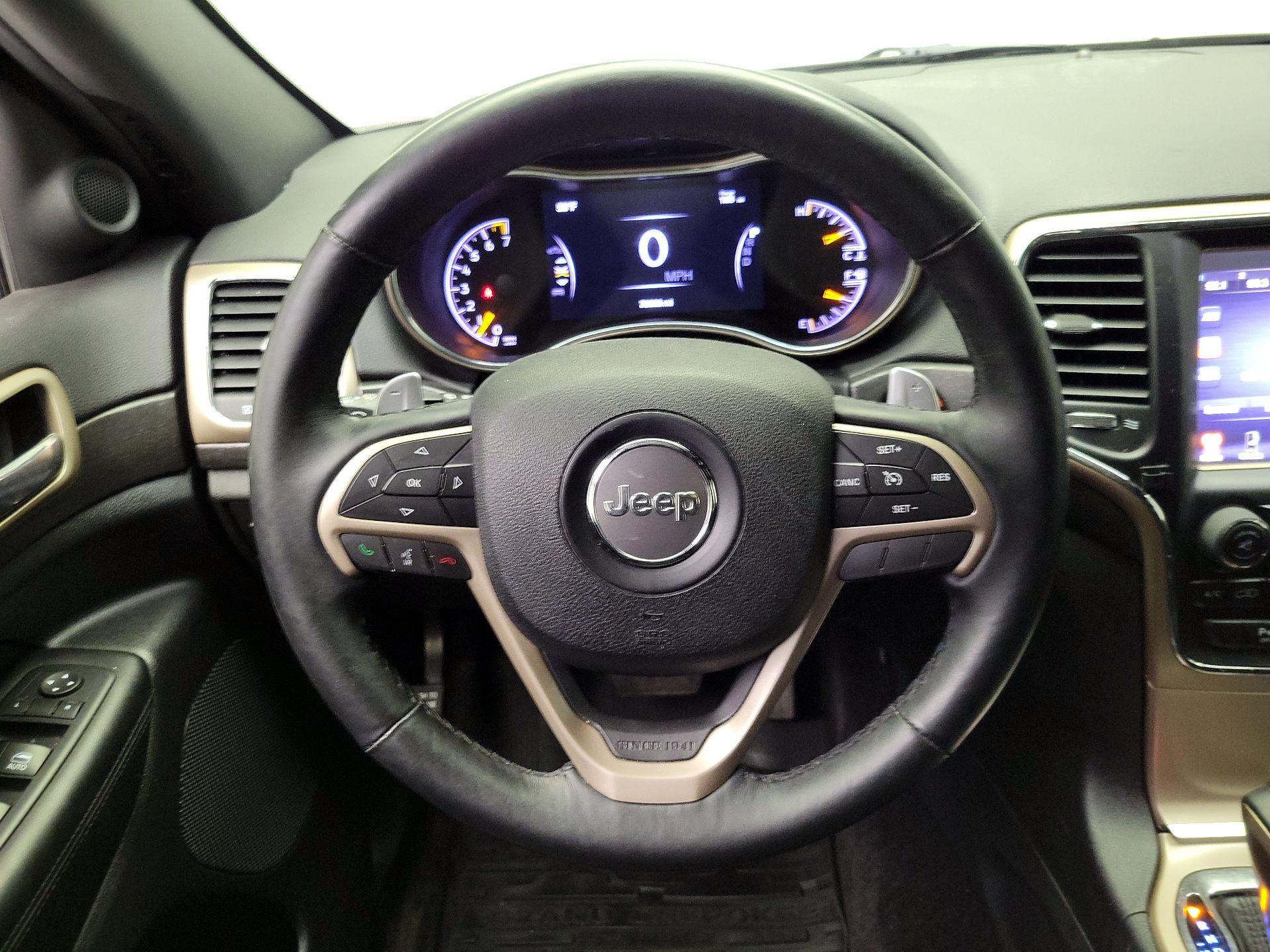 Thumbnail: 2017 Jeep Grand Cherokee - 10