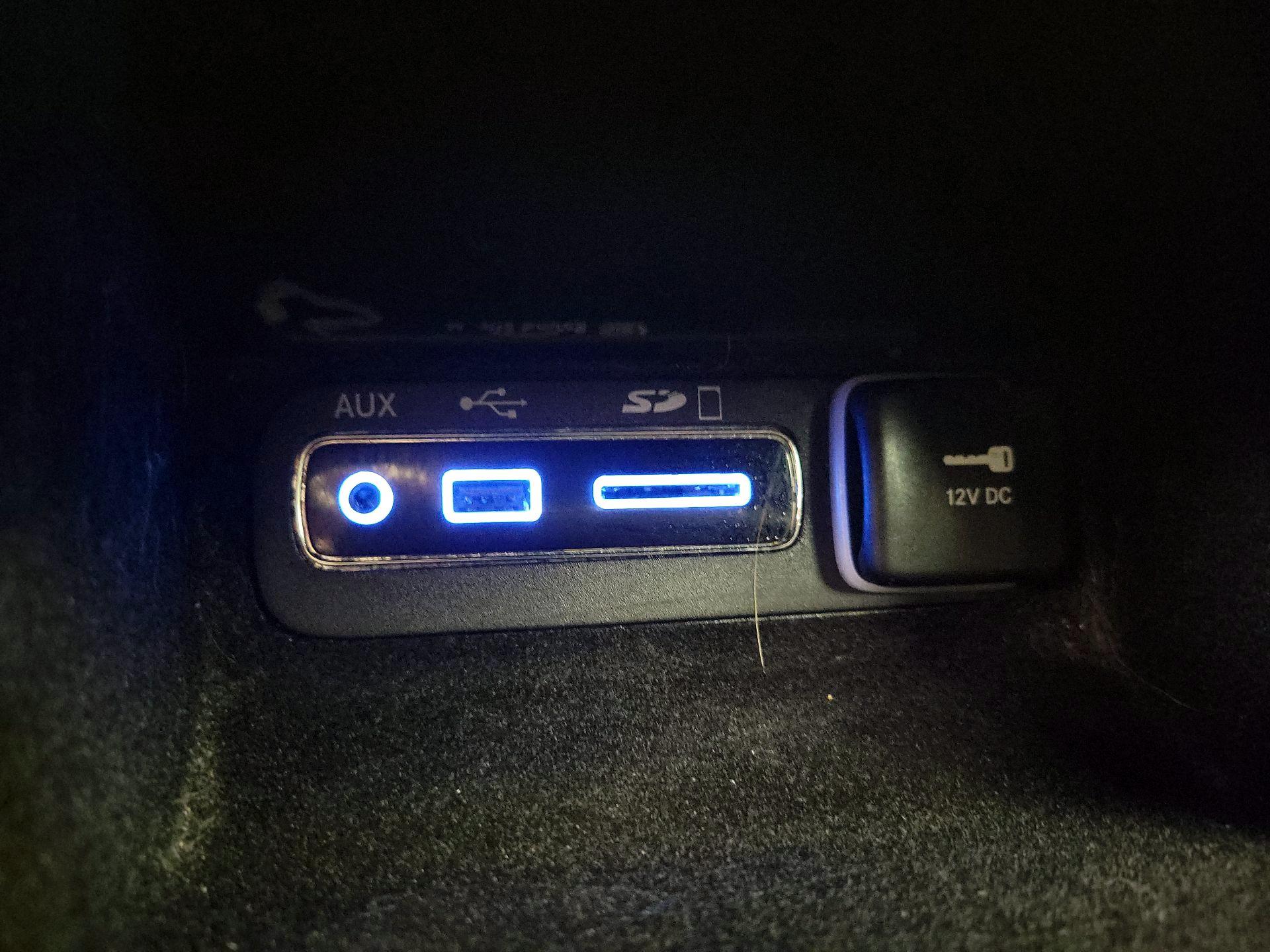 Thumbnail: 2017 Jeep Grand Cherokee - 18