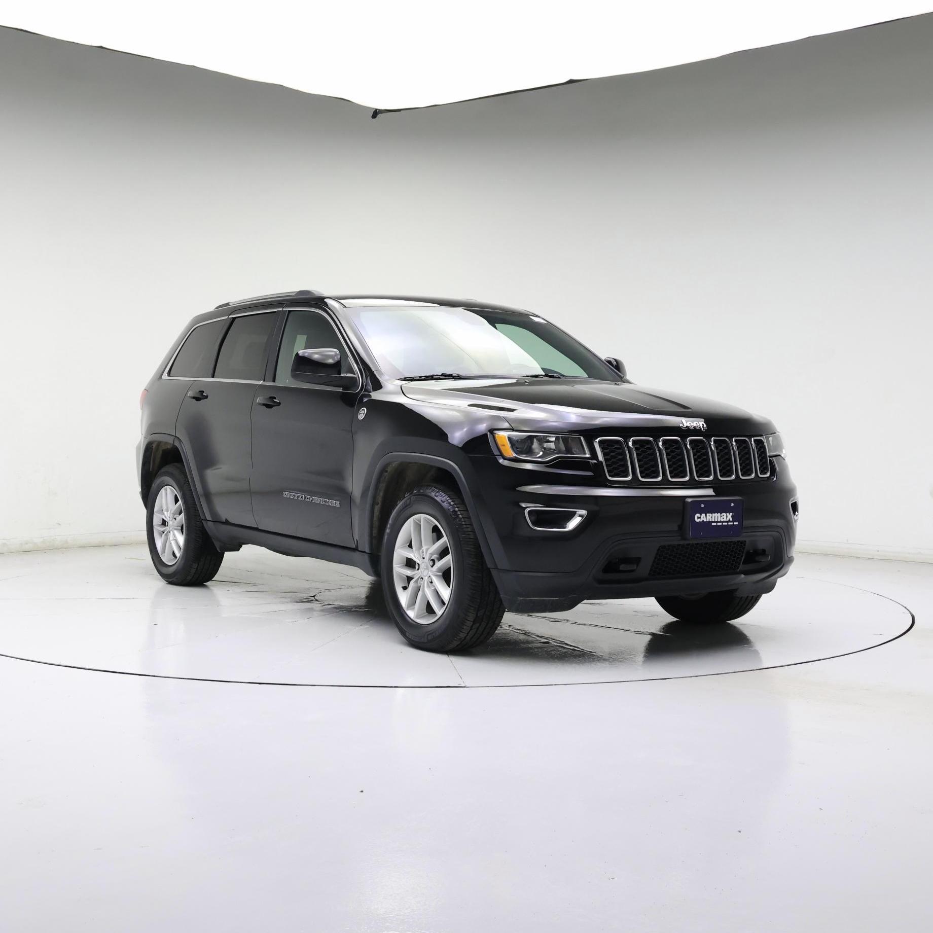 Thumbnail: 2017 Jeep Grand Cherokee - 2
