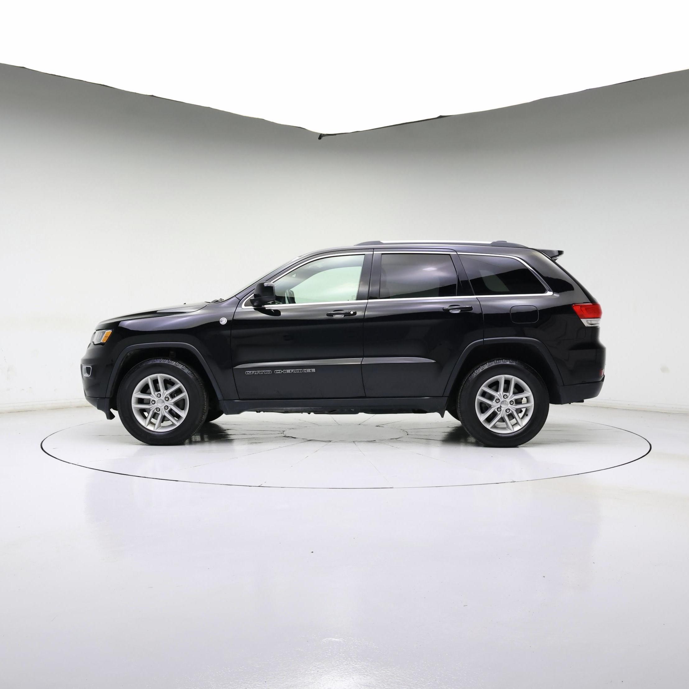 Thumbnail: 2017 Jeep Grand Cherokee - 7