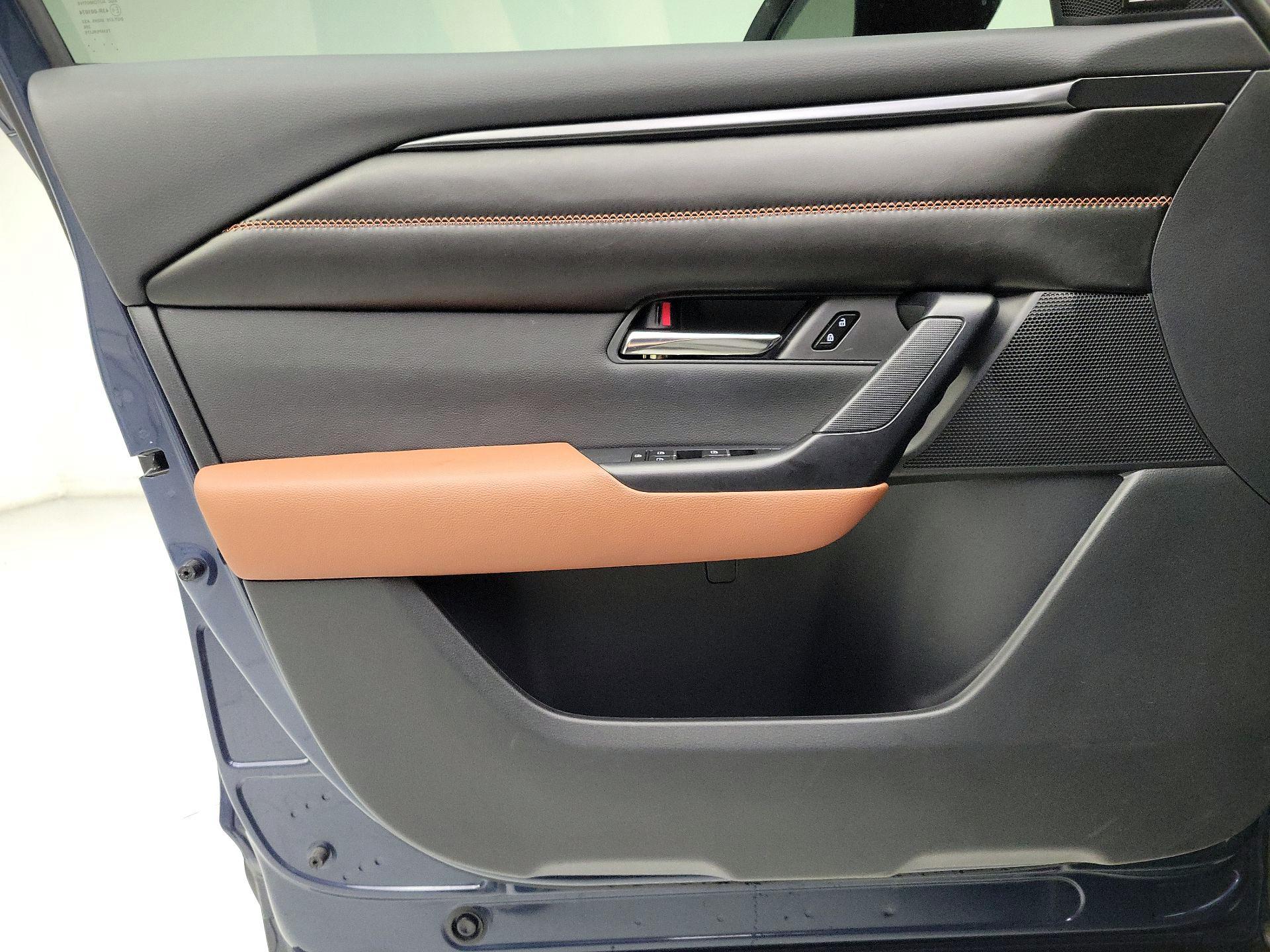 Thumbnail: 2025 Mazda CX-50 - 12