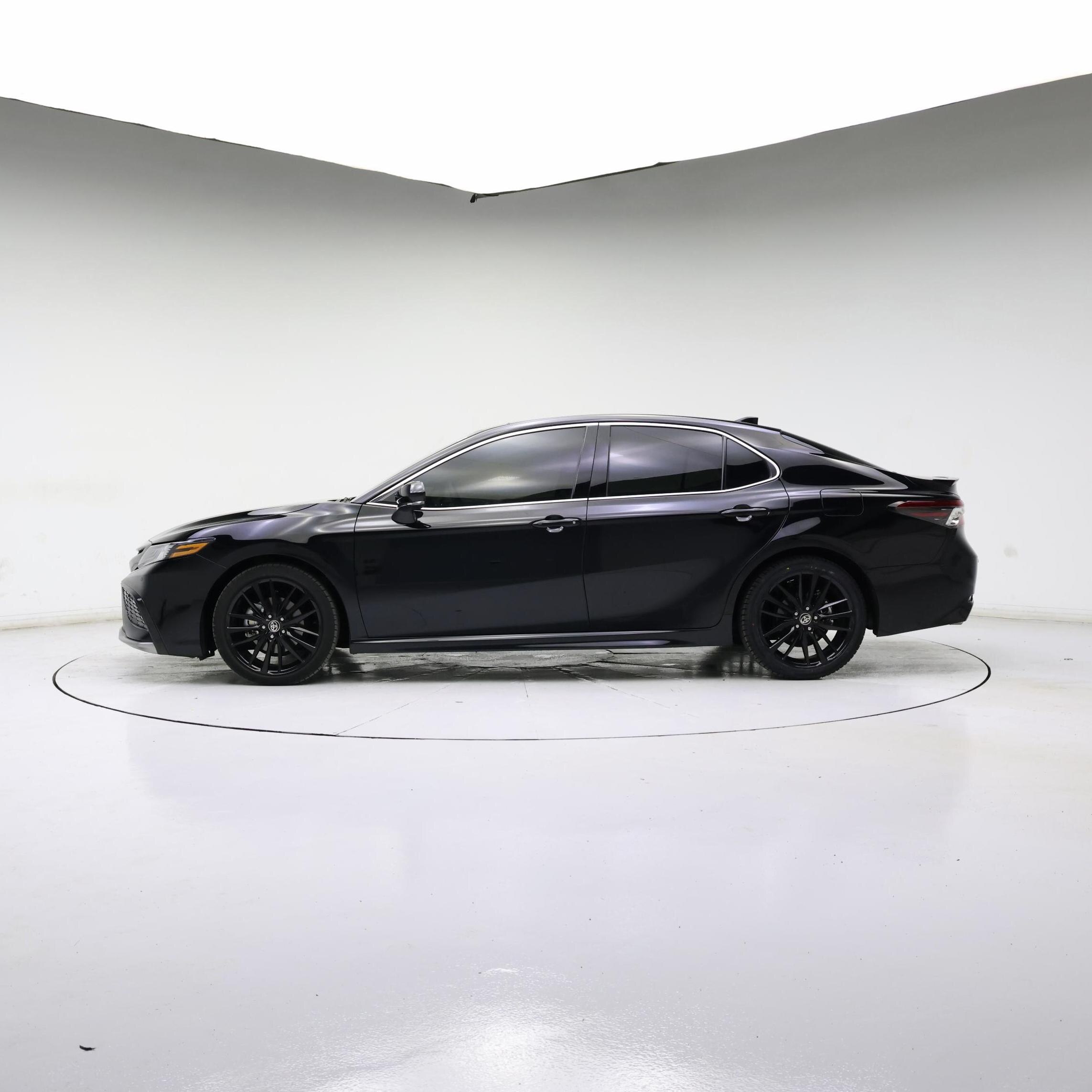 Thumbnail: 2024 Toyota Camry - 3