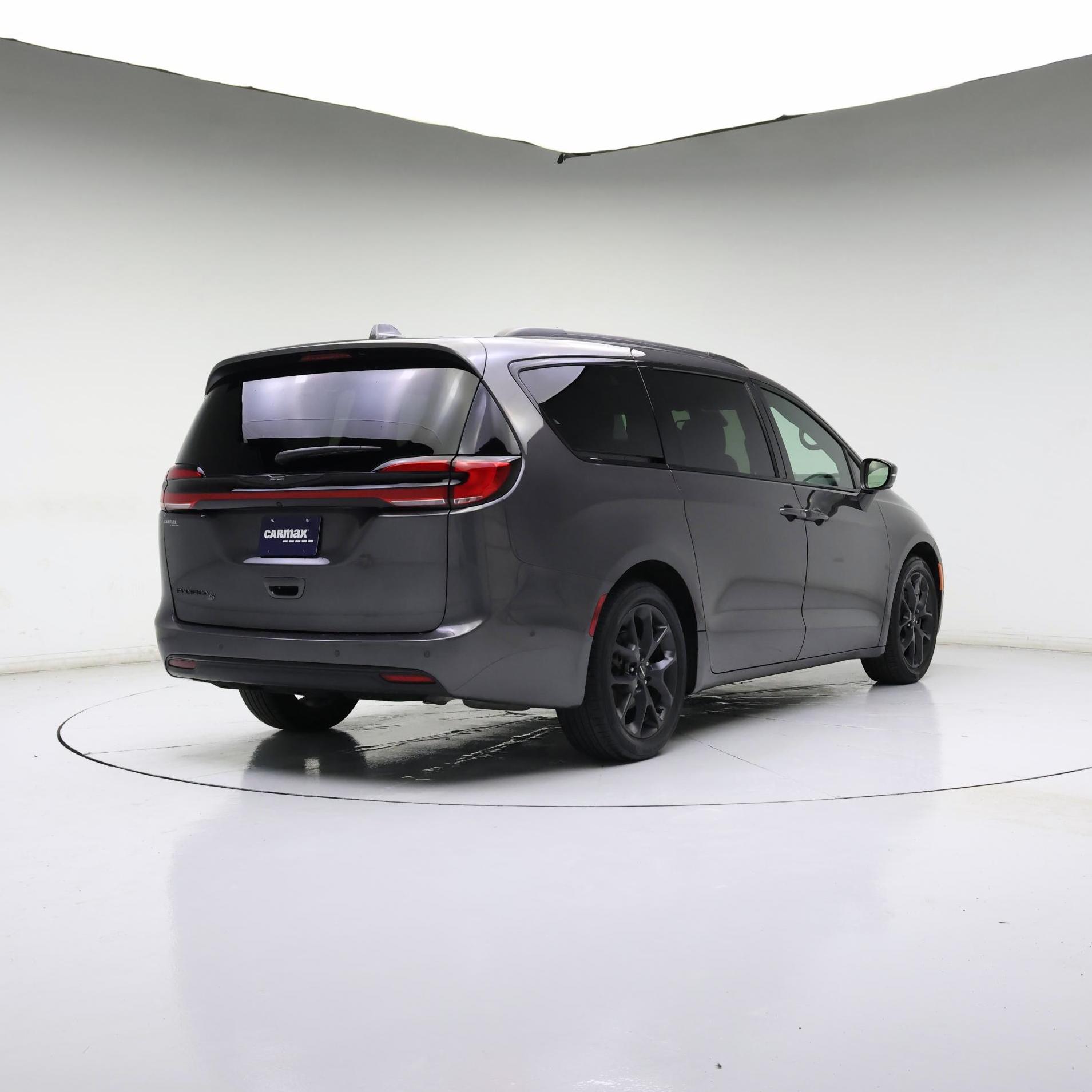 Thumbnail: 2021 Chrysler Pacifica - 4