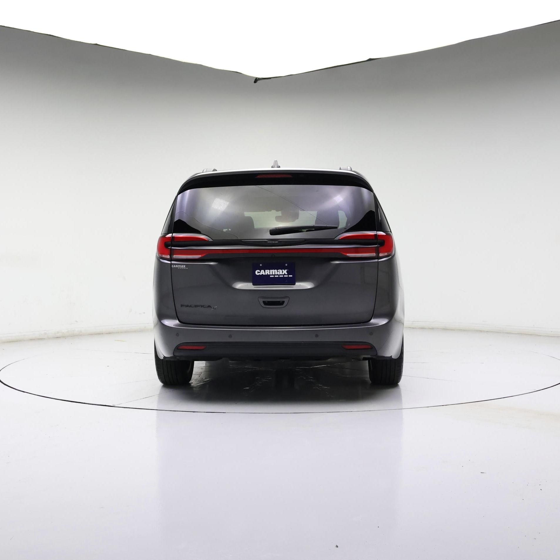 Thumbnail: 2021 Chrysler Pacifica - 5