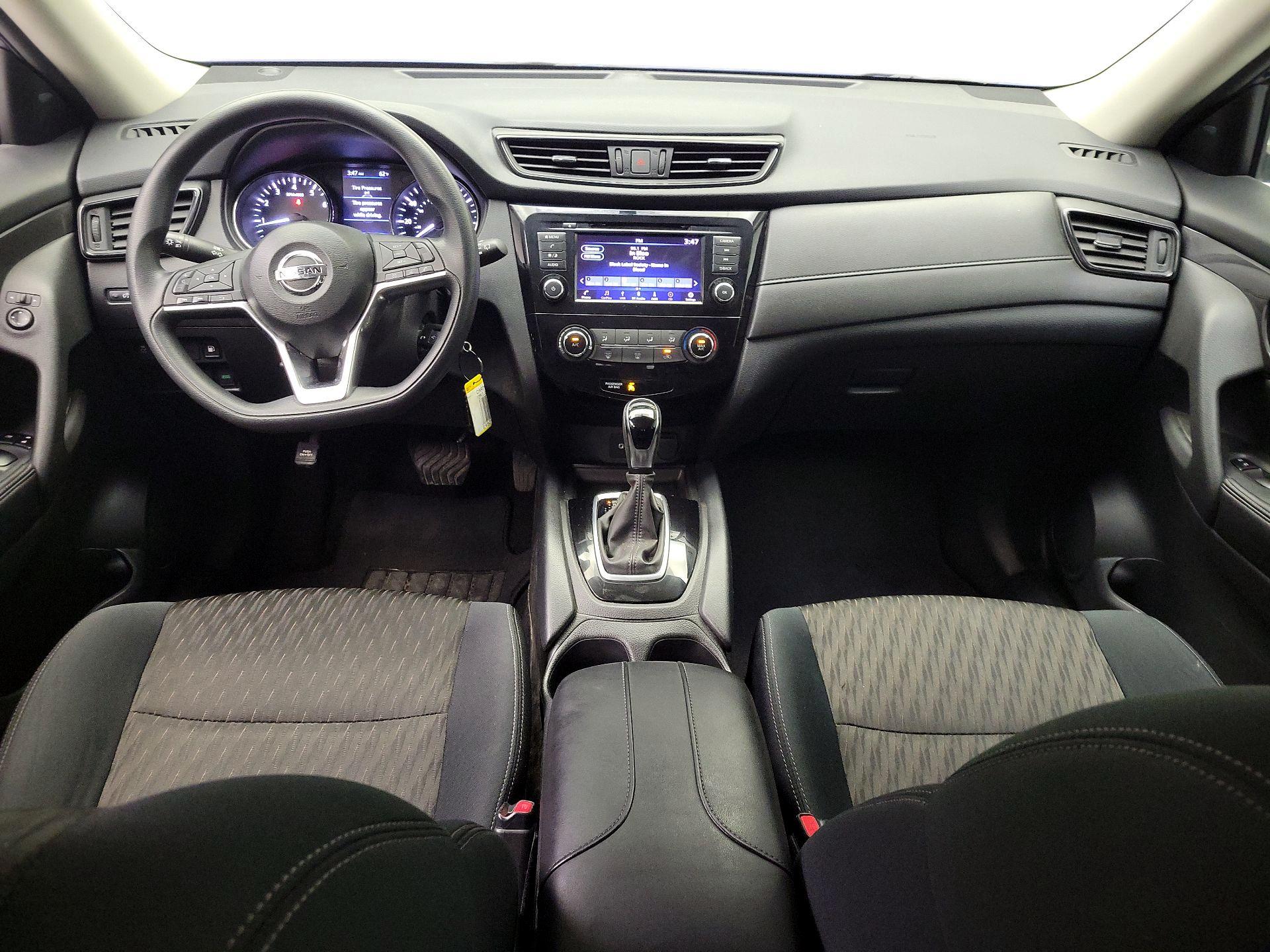 Thumbnail: 2018 Nissan Rogue - 9