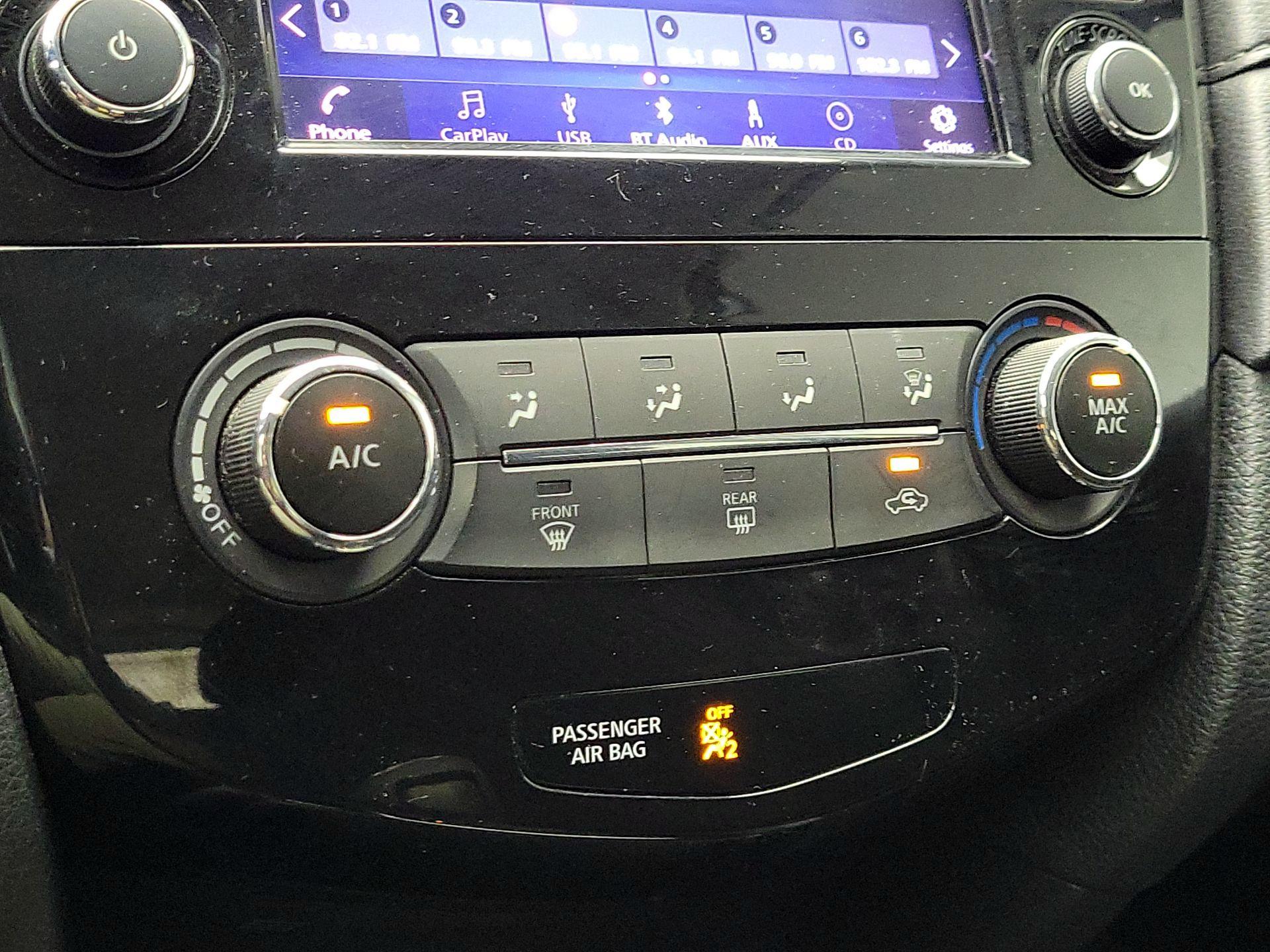 Thumbnail: 2018 Nissan Rogue - 16