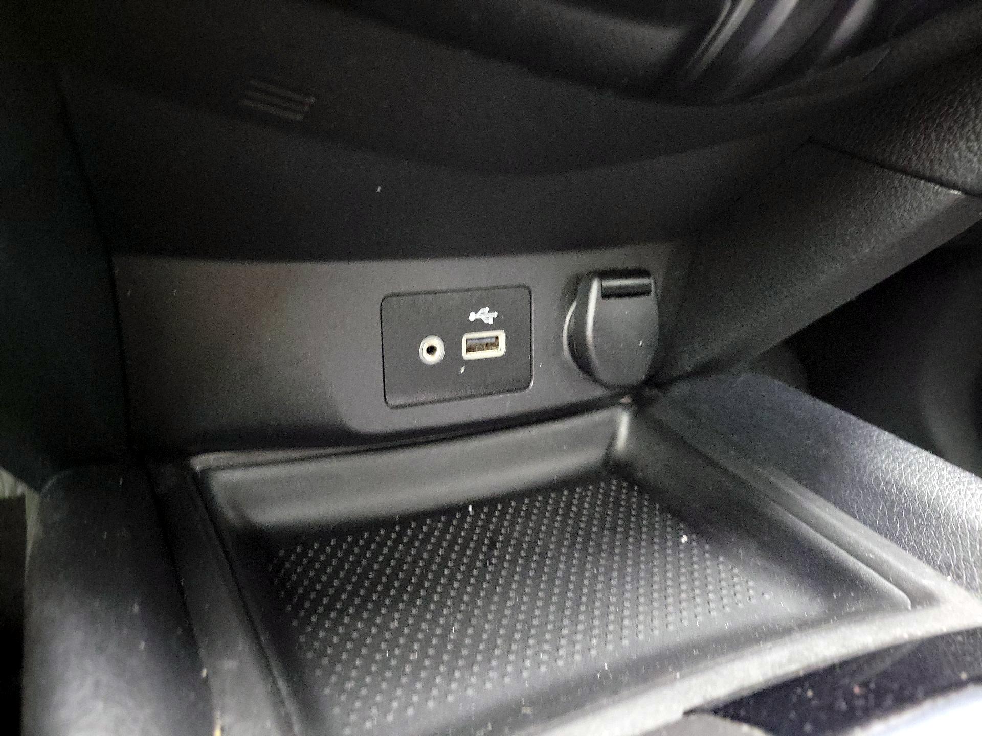 Thumbnail: 2018 Nissan Rogue - 18