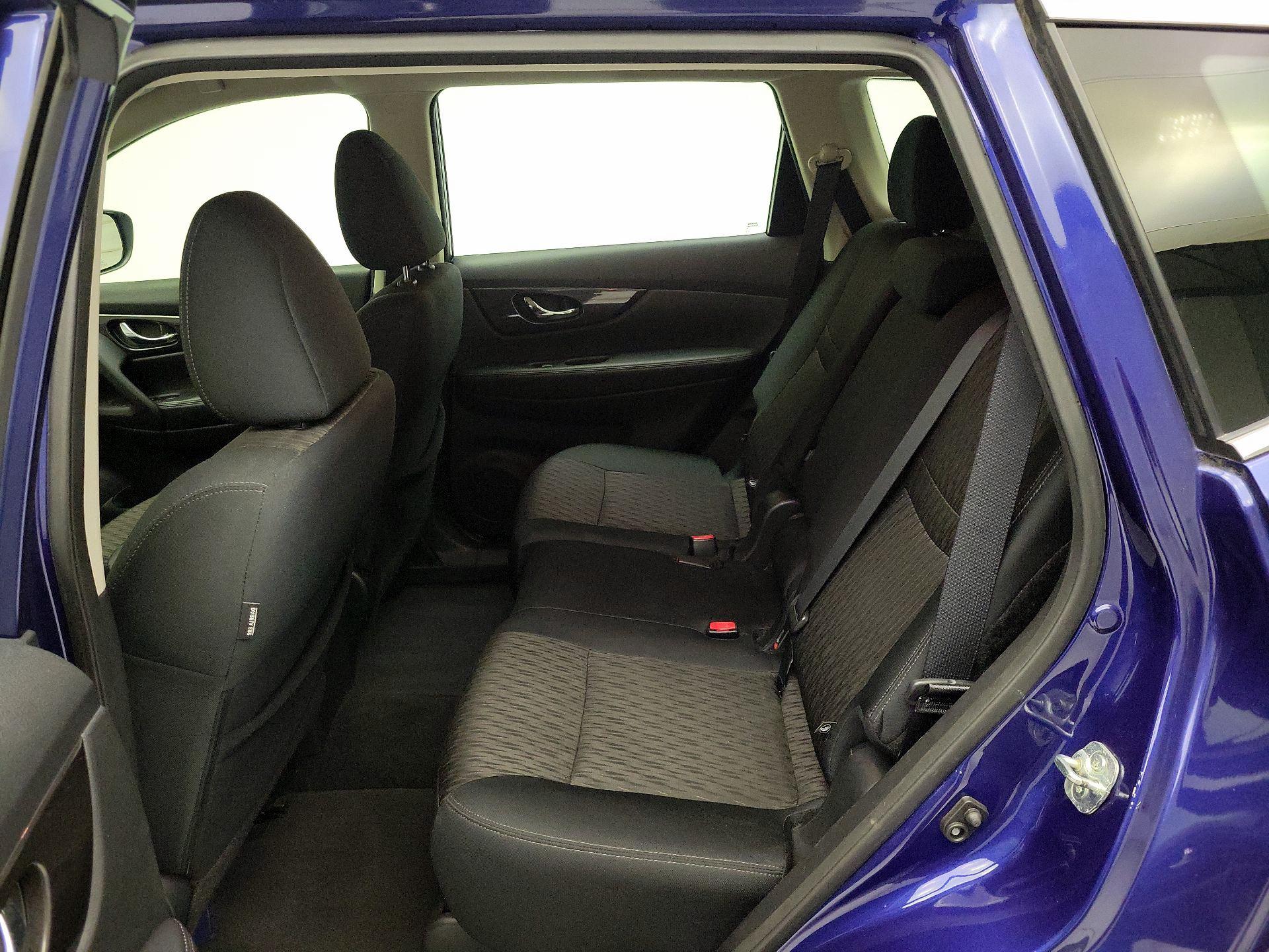 Thumbnail: 2018 Nissan Rogue - 19