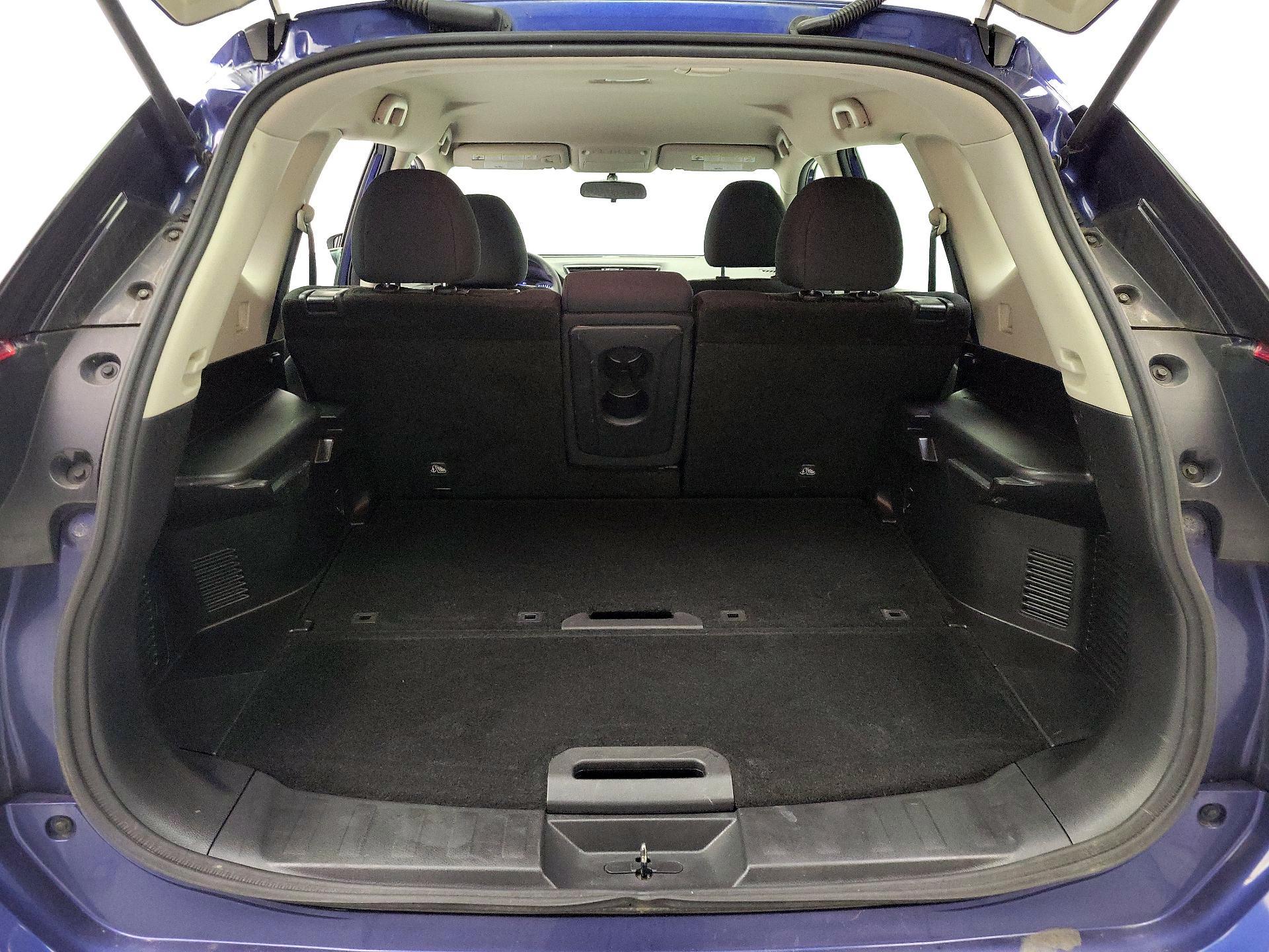 Thumbnail: 2018 Nissan Rogue - 20