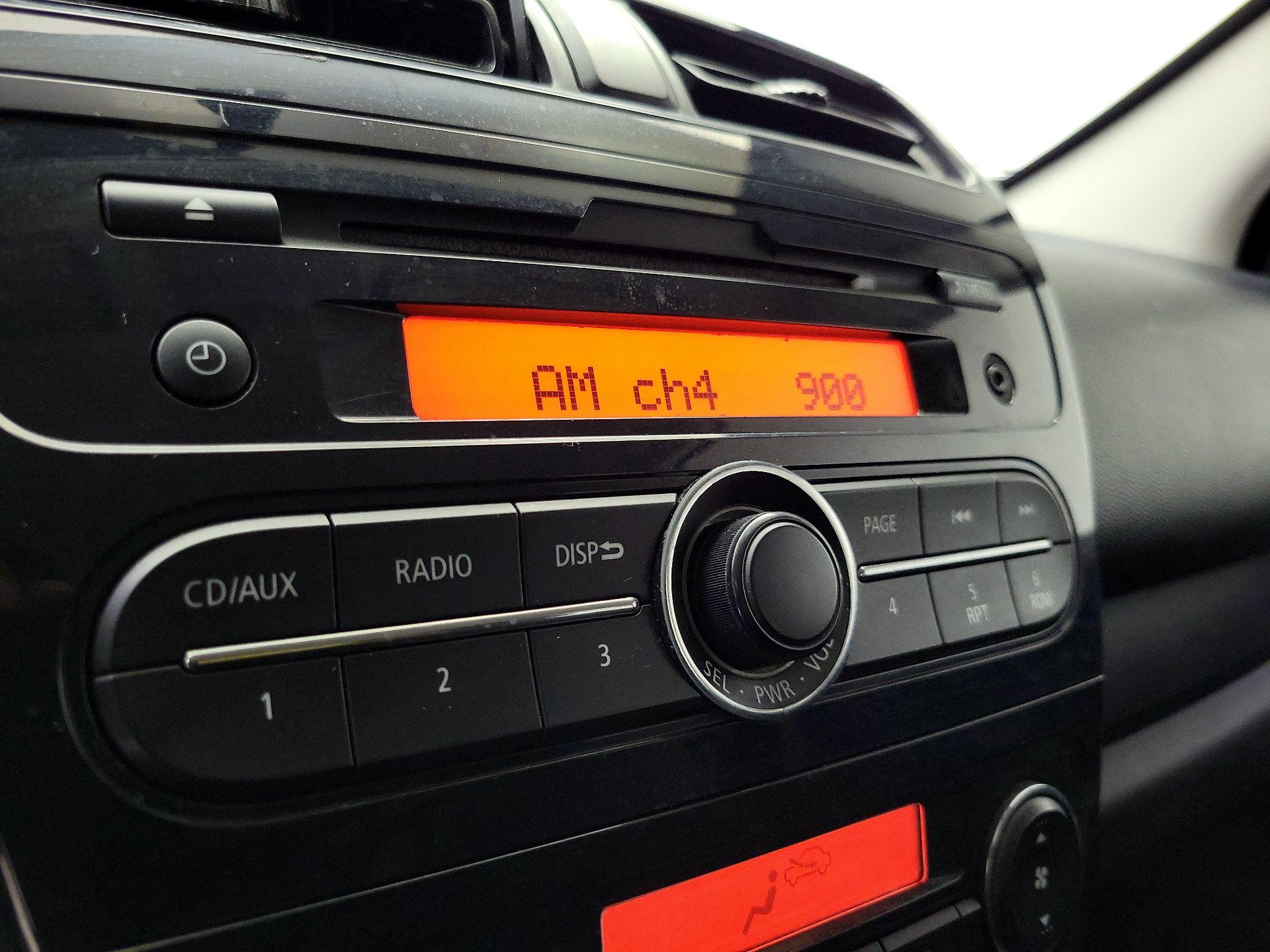 Thumbnail: 2015 Mitsubishi Mirage - 14