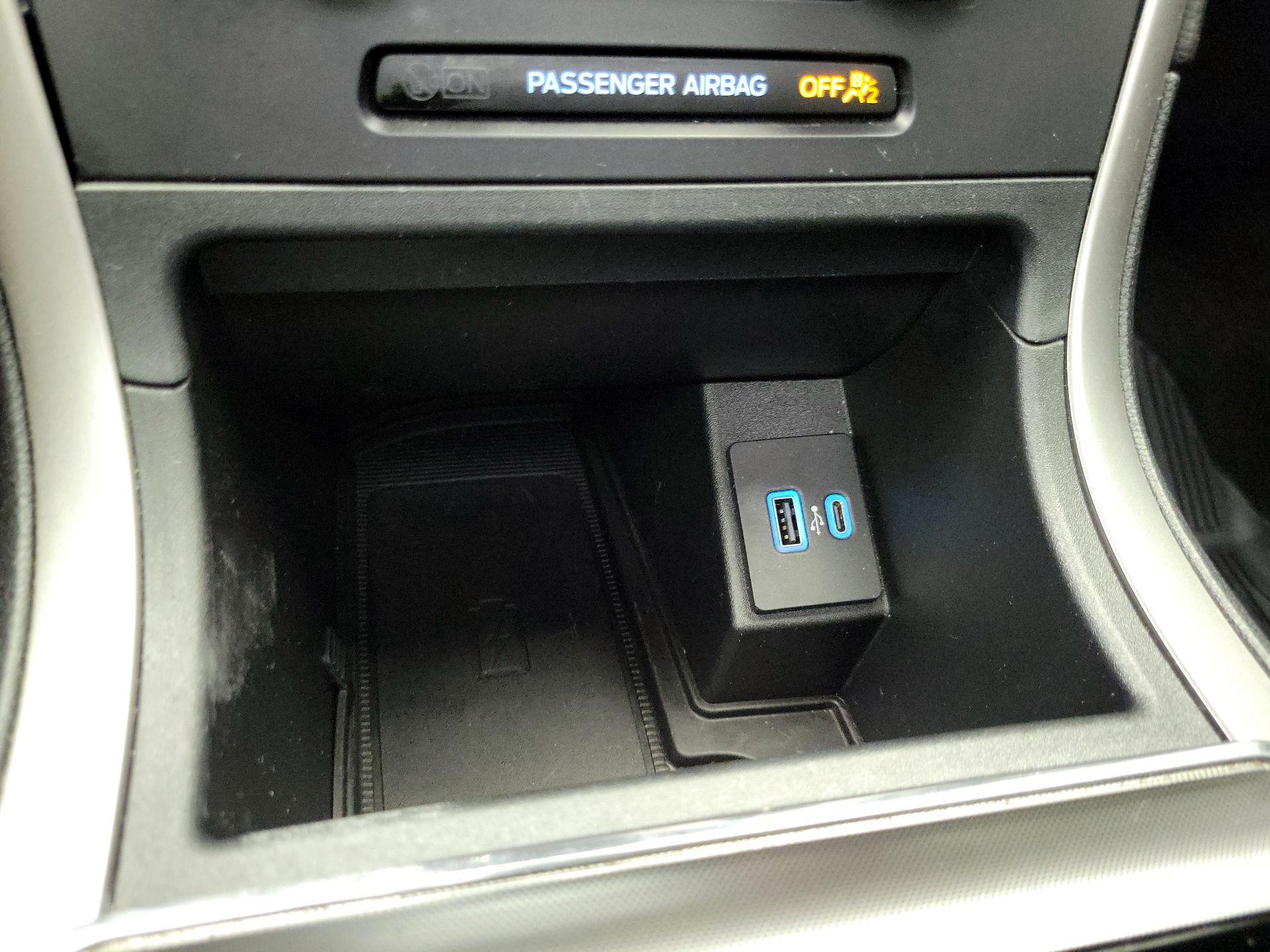 Thumbnail: 2022 Ford Edge - 18