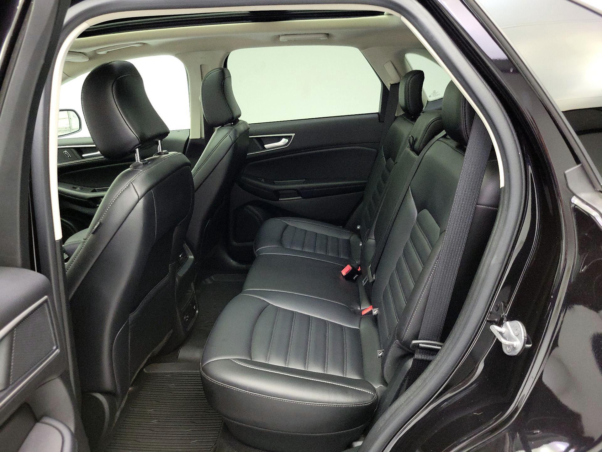 Thumbnail: 2022 Ford Edge - 20