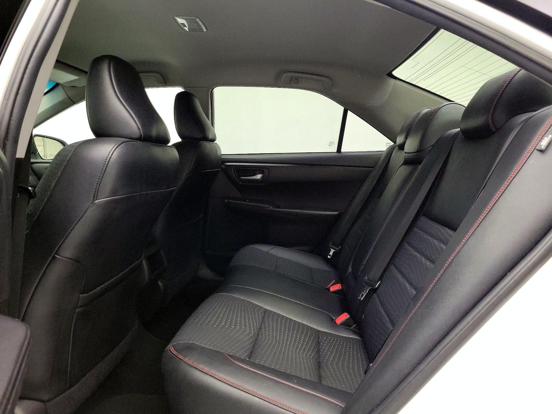 Thumbnail: 2015 Toyota Camry - 19