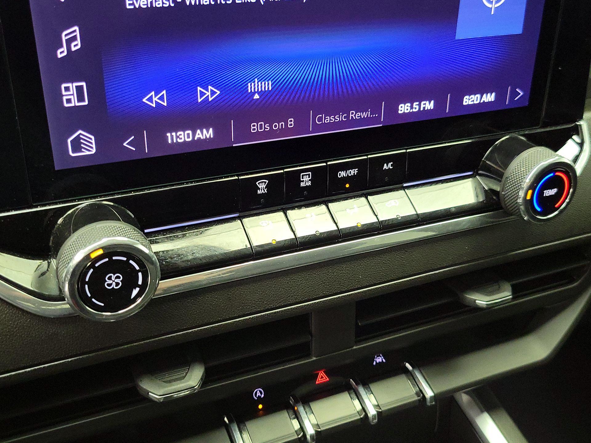 Thumbnail: 2024 Chevrolet Colorado - 17