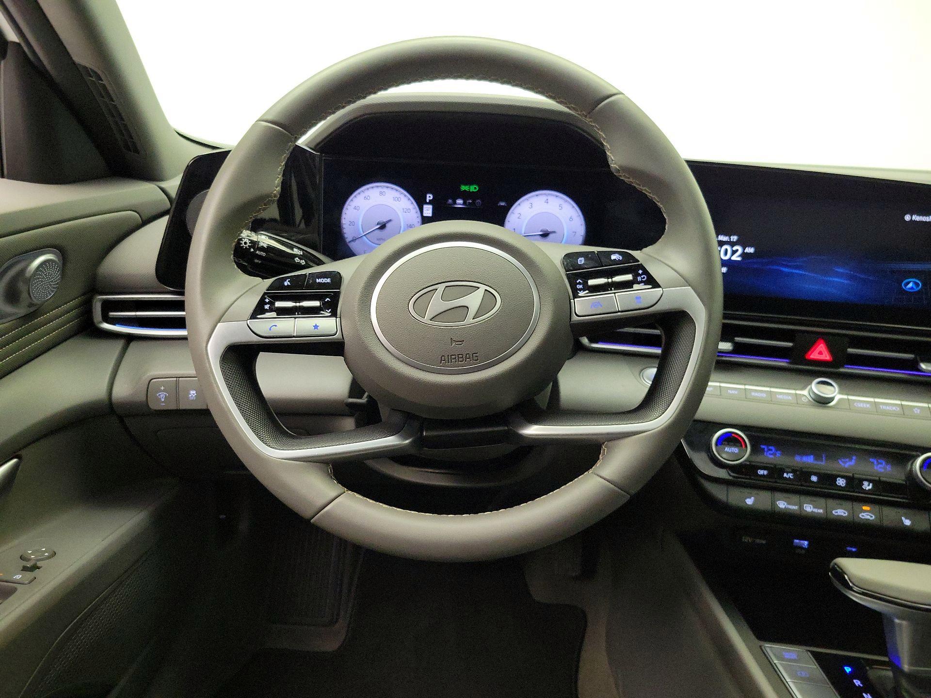 Thumbnail: 2024 Hyundai Elantra - 10