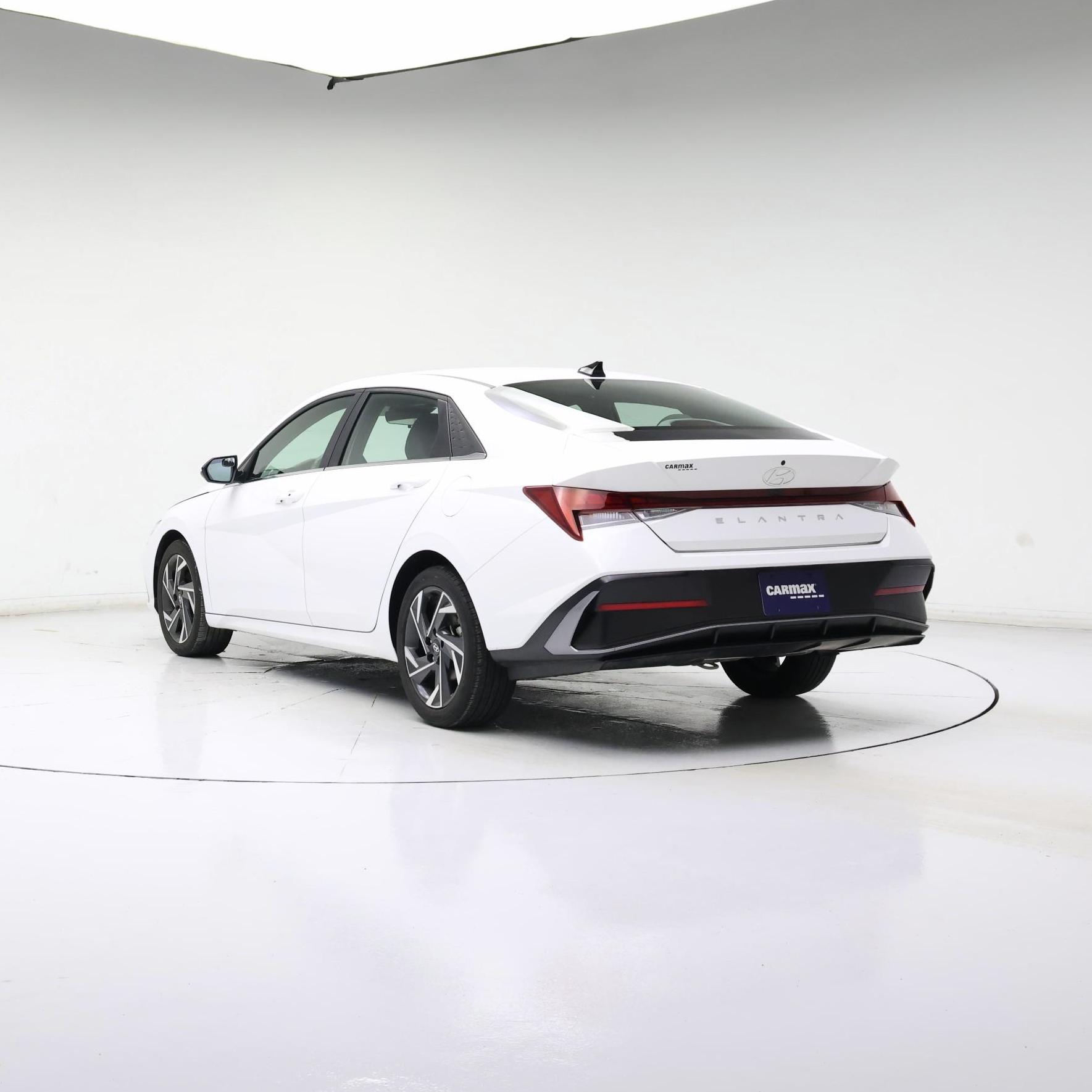 Thumbnail: 2024 Hyundai Elantra - 2