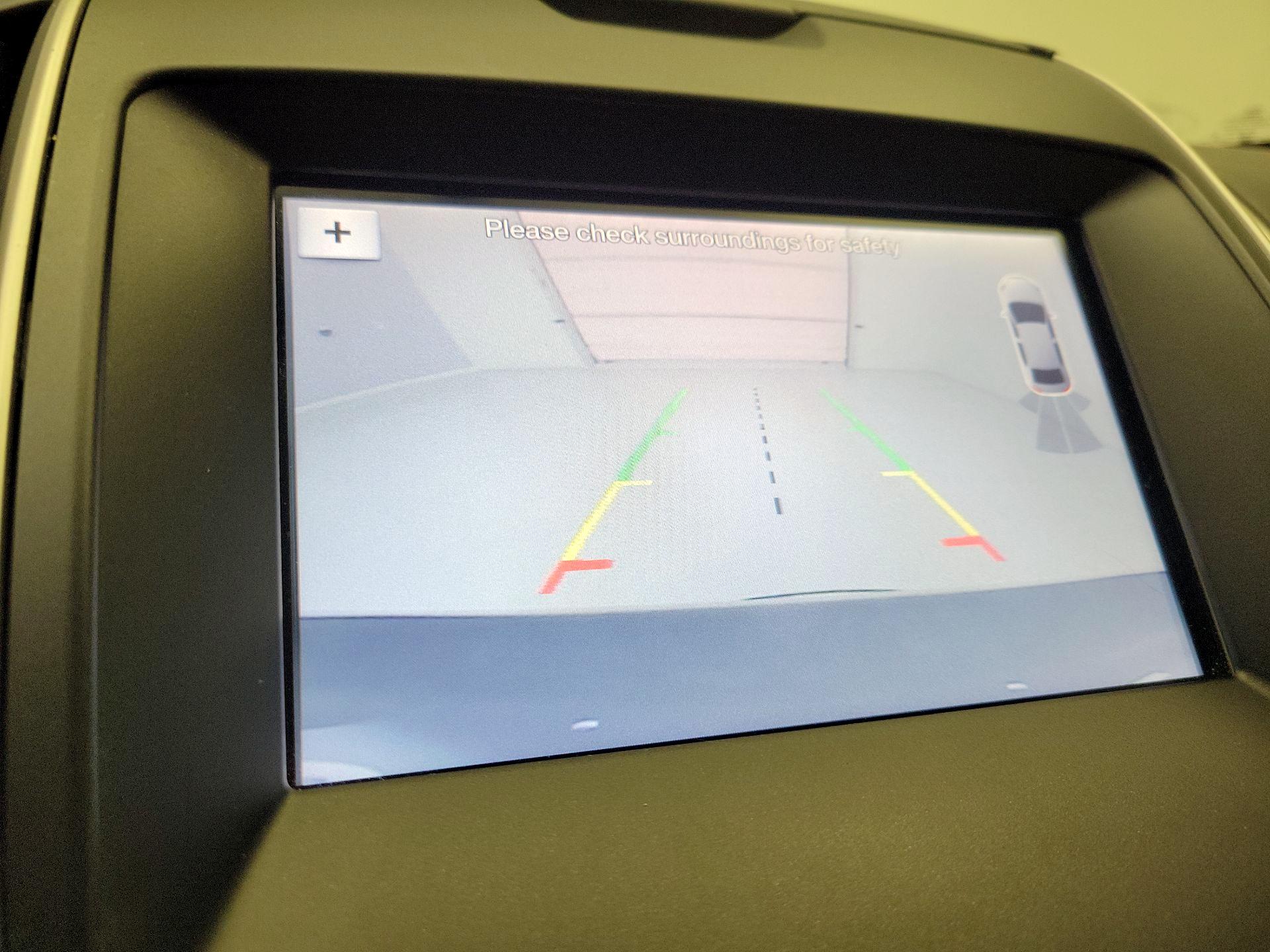 Thumbnail: 2016 Ford Edge - 13