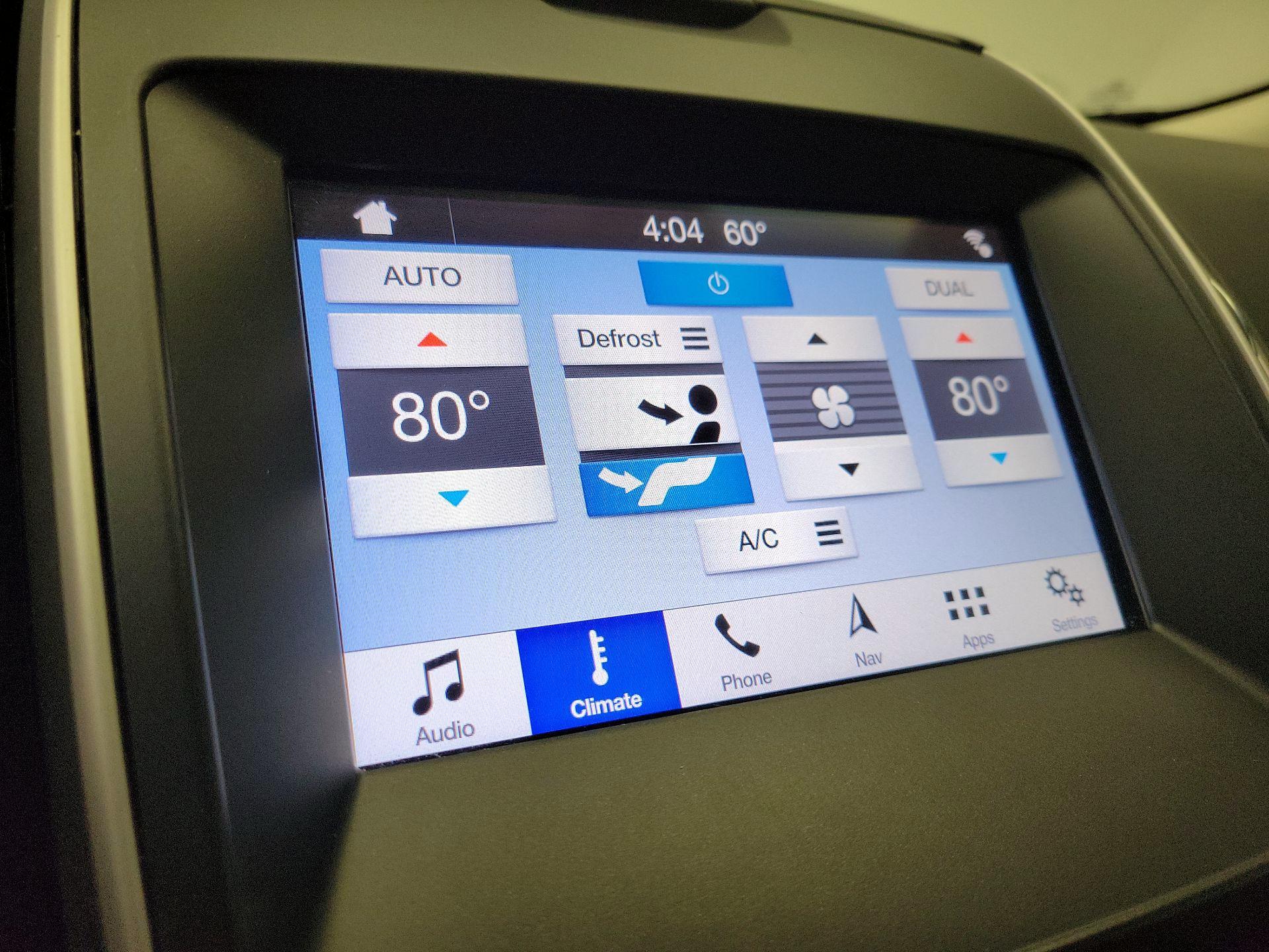 Thumbnail: 2016 Ford Edge - 15