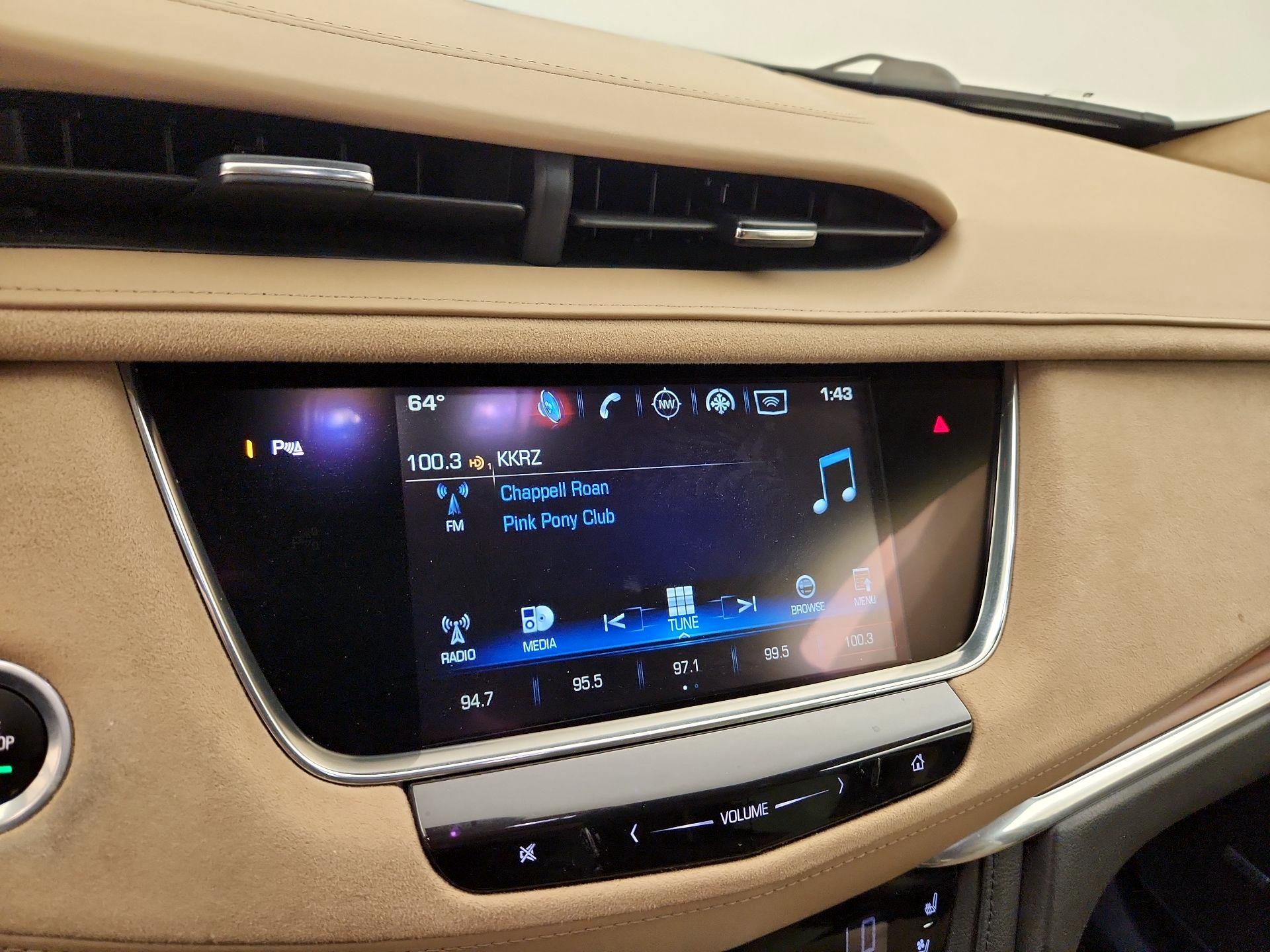 Thumbnail: 2017 Cadillac XT5 - 16
