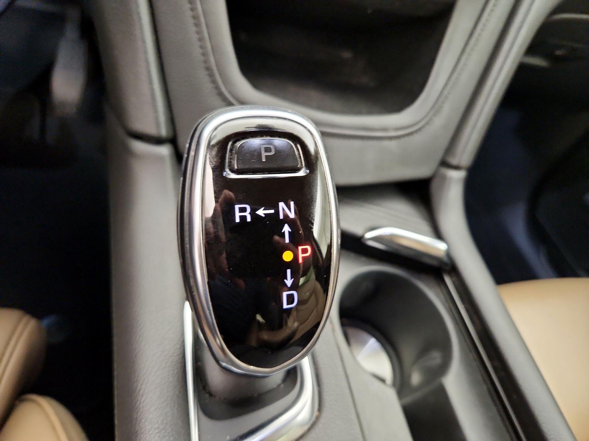 Thumbnail: 2017 Cadillac XT5 - 18