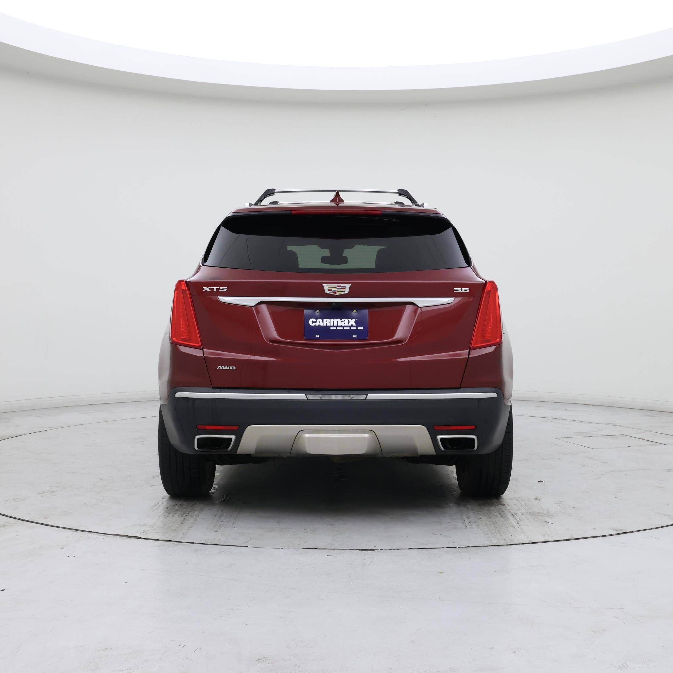 Thumbnail: 2017 Cadillac XT5 - 6