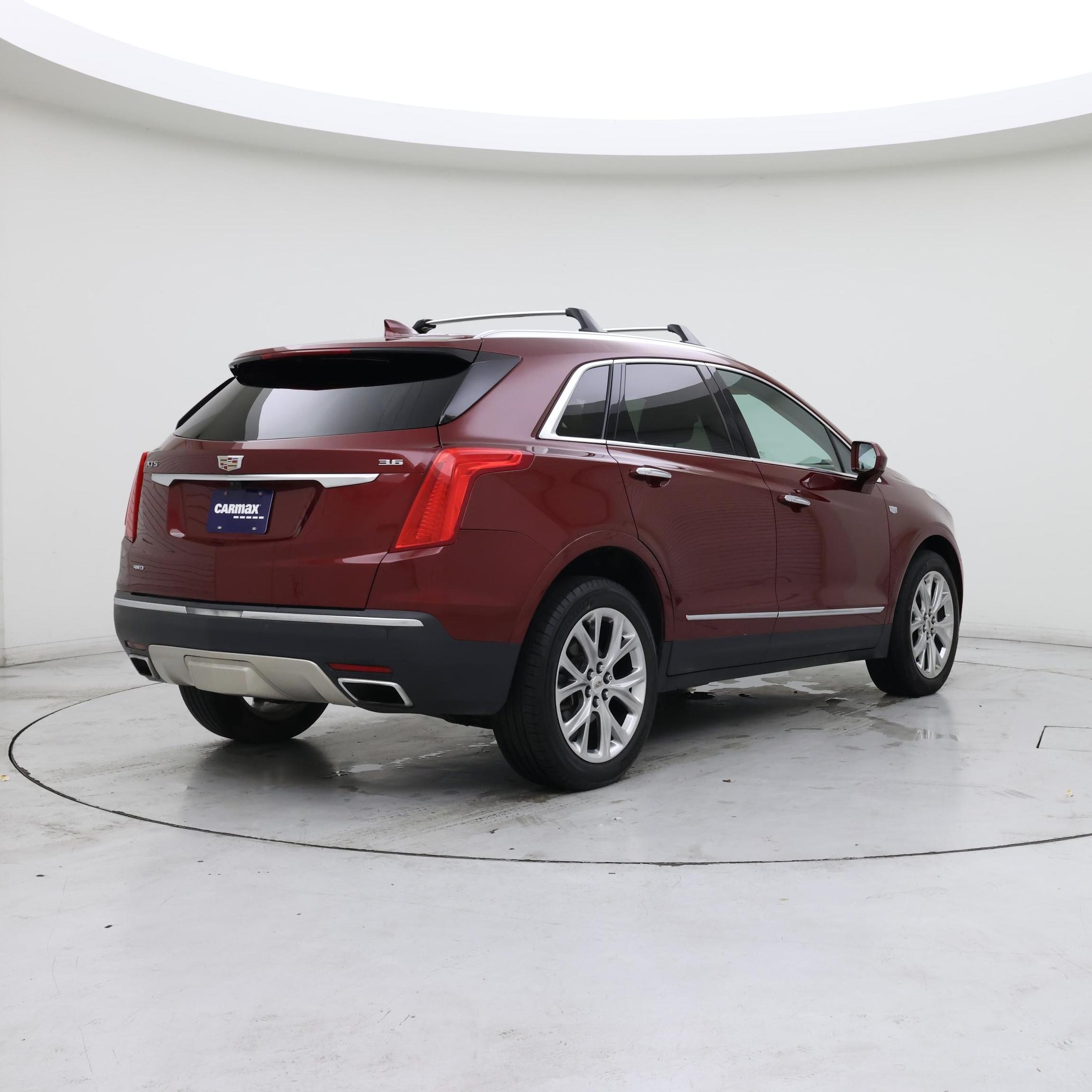 Thumbnail: 2017 Cadillac XT5 - 8