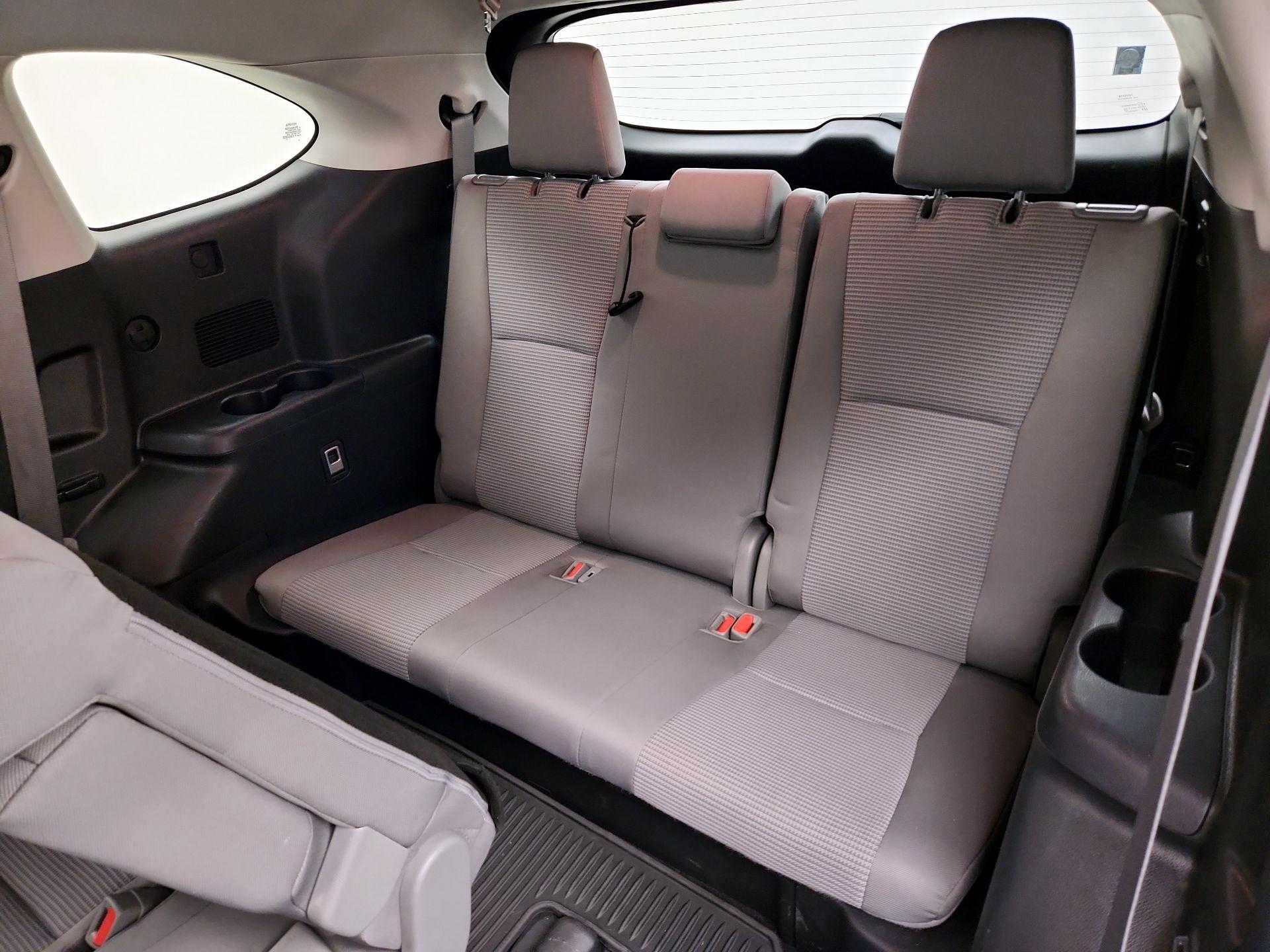 Thumbnail: 2021 Toyota Highlander - 20