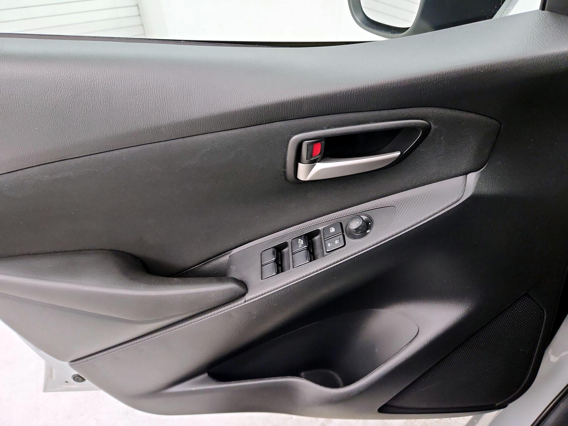 Thumbnail: 2019 Toyota Yaris - 12
