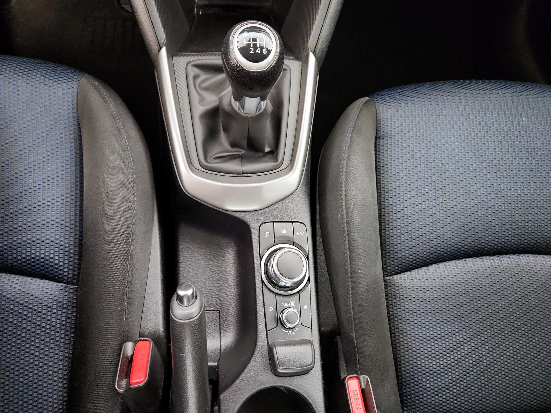 Thumbnail: 2019 Toyota Yaris - 17