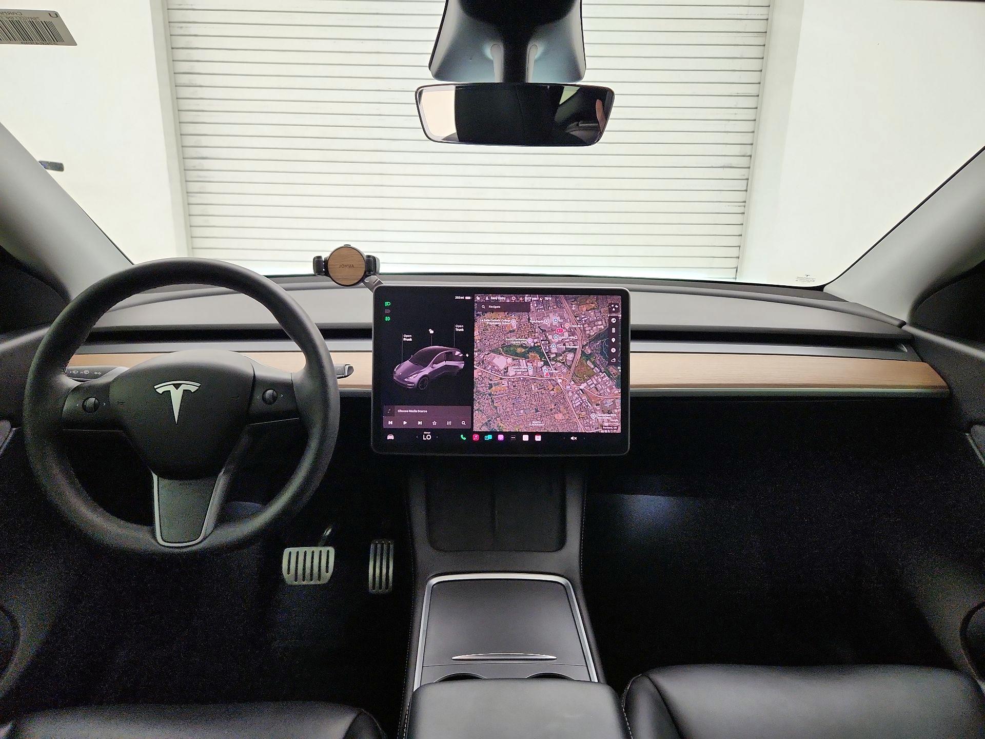 Thumbnail: 2022 Tesla Model Y - 9