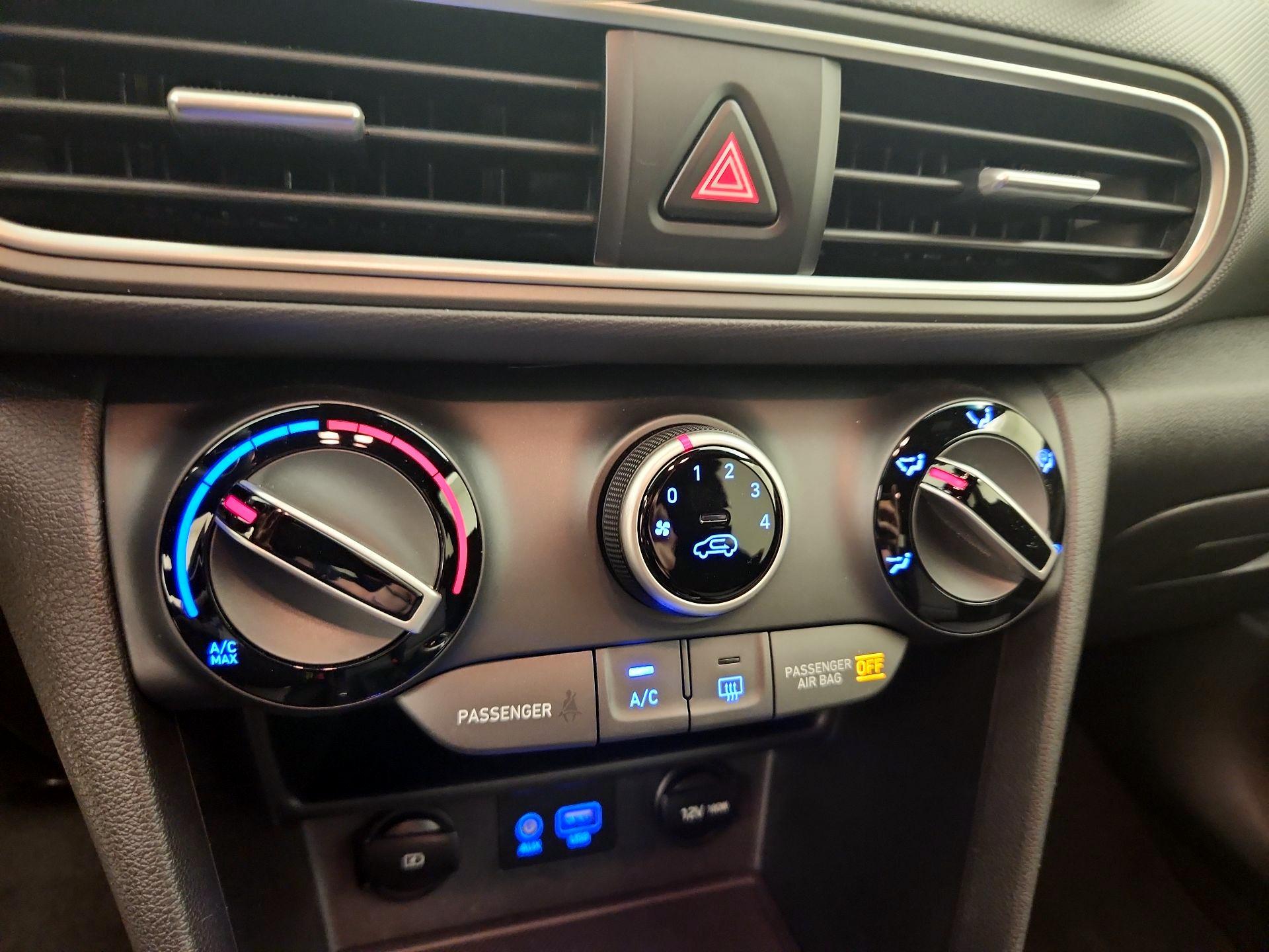 Thumbnail: 2021 Hyundai Kona - 16