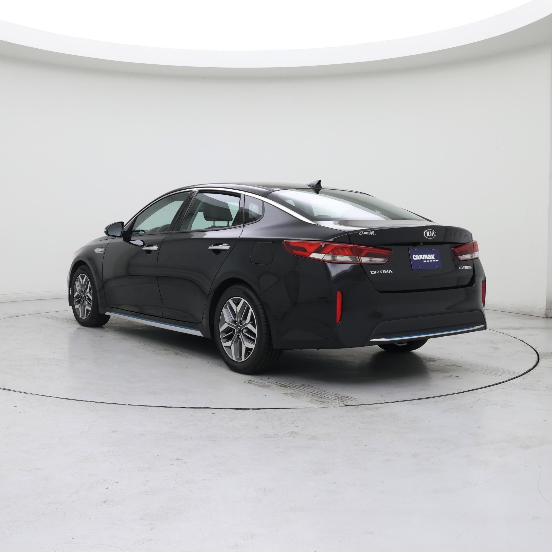 Thumbnail: 2020 Kia Optima - 2