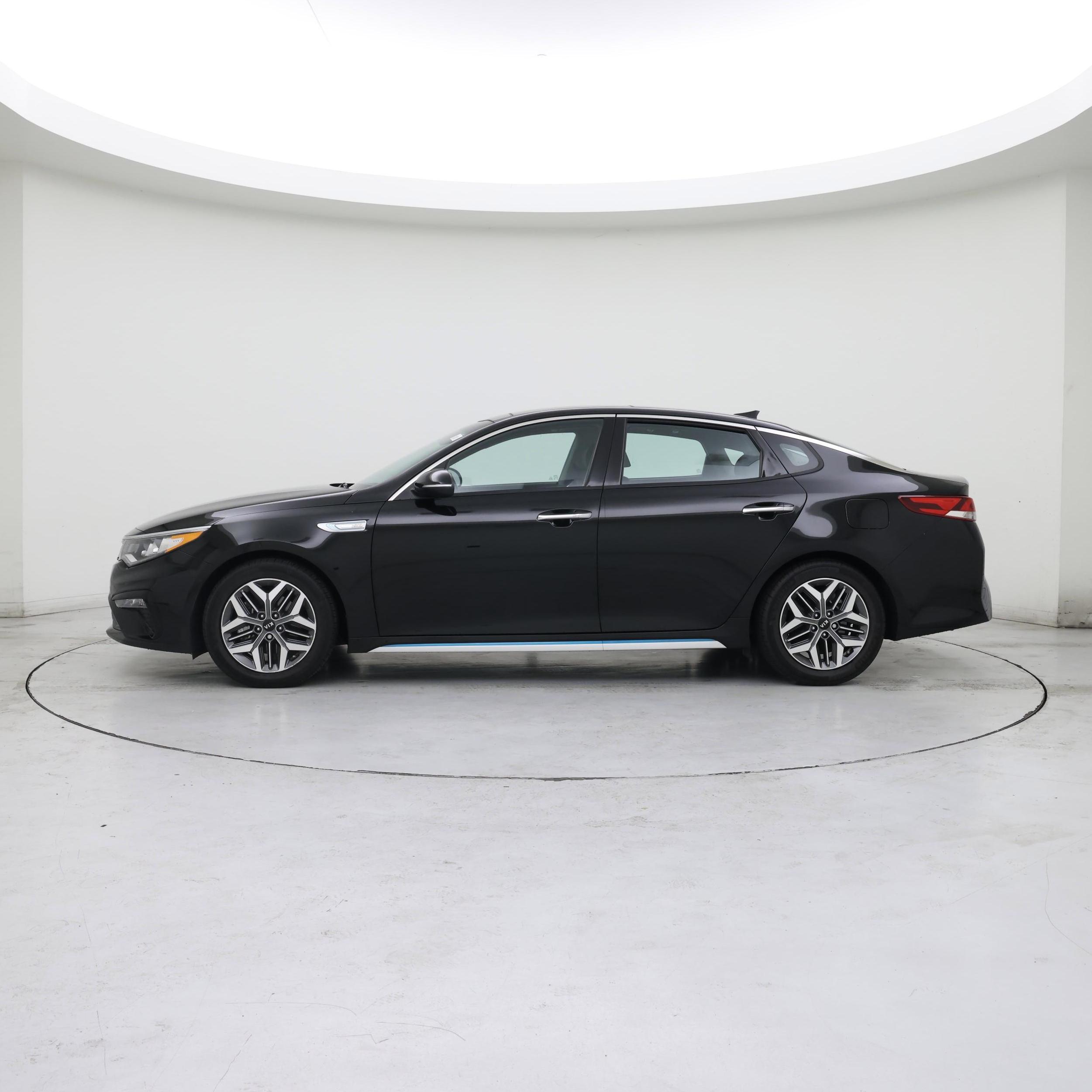 Thumbnail: 2020 Kia Optima - 3