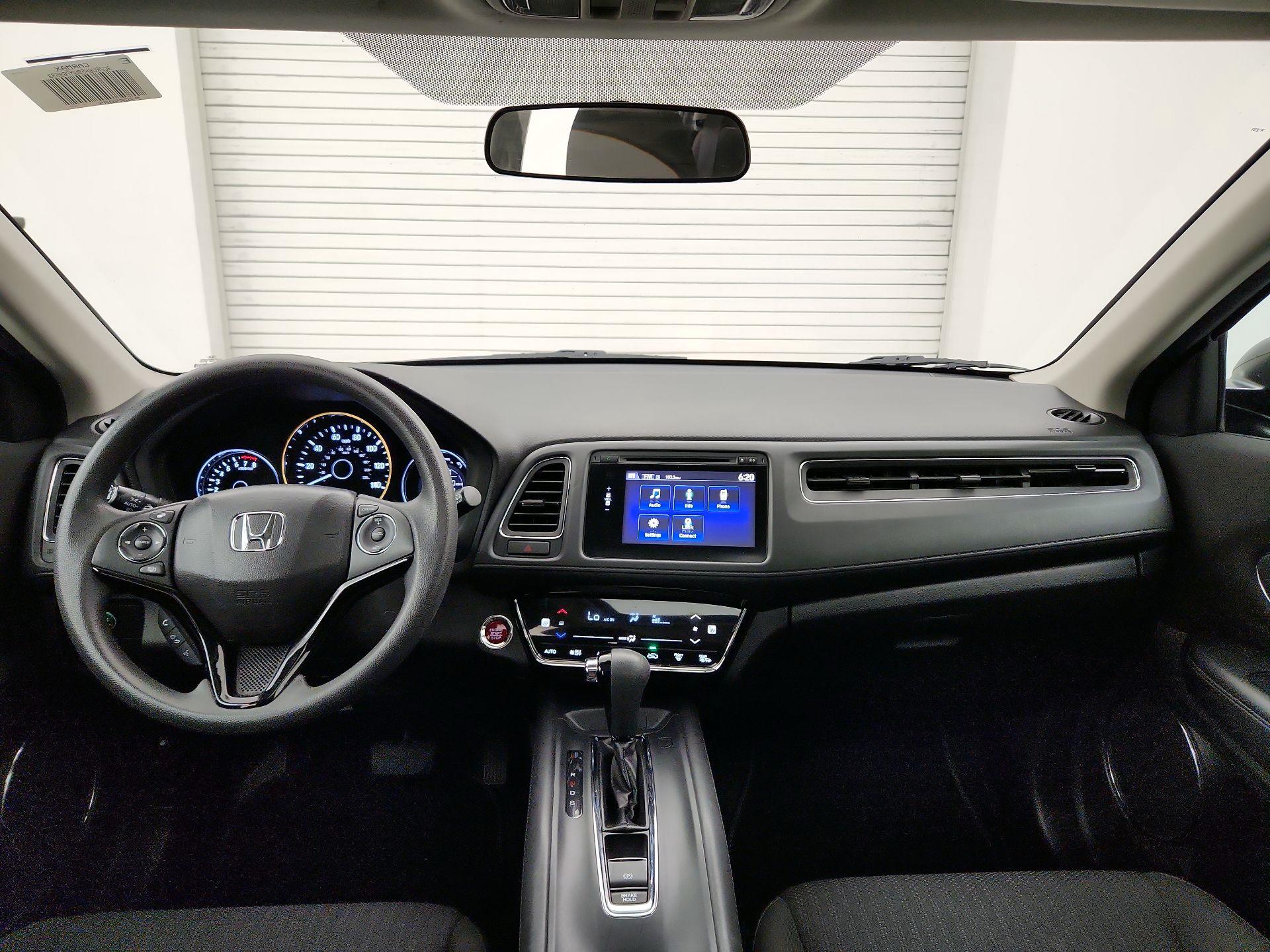 Thumbnail: 2016 Honda HR-V - 9