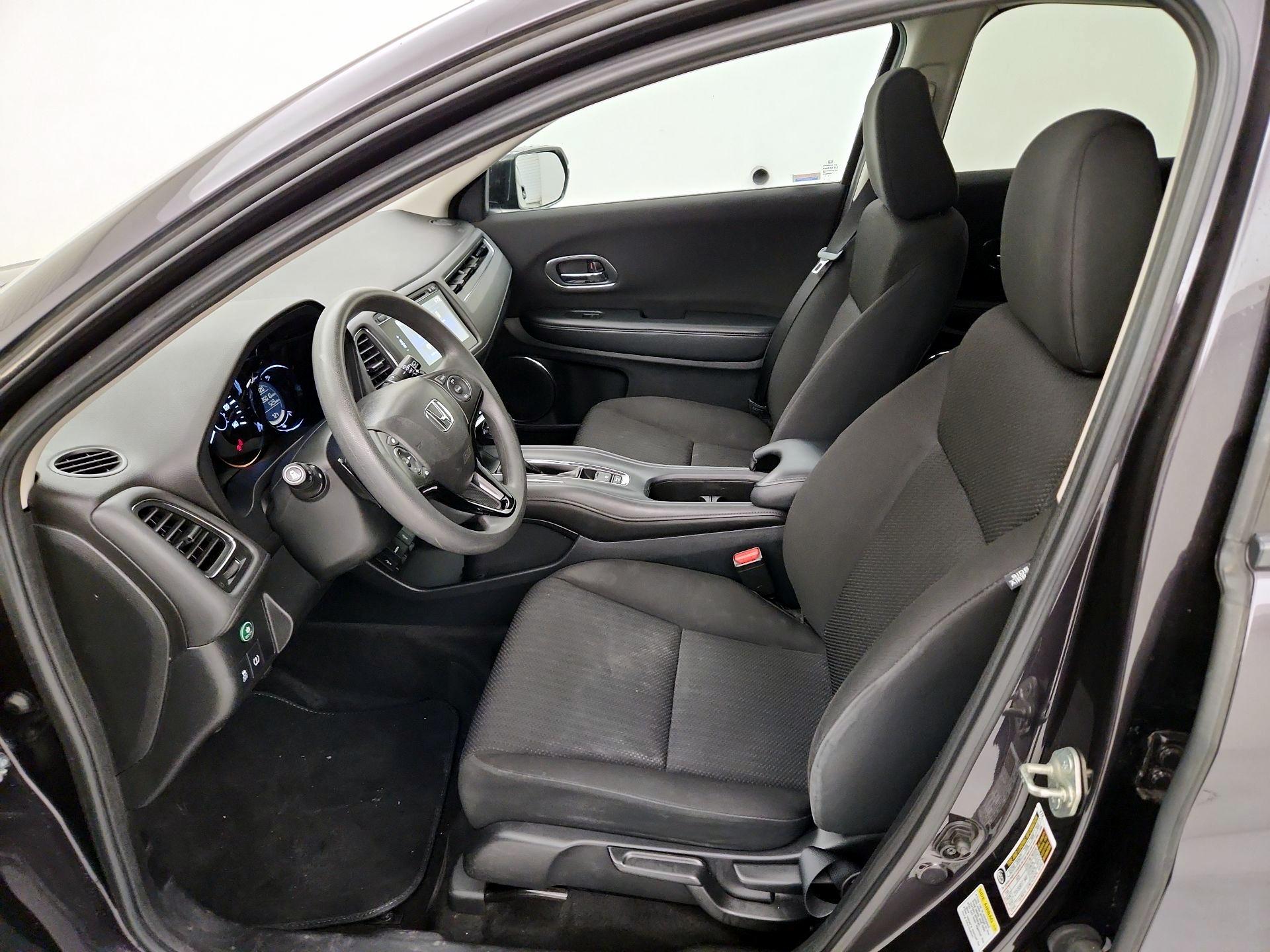 Thumbnail: 2016 Honda HR-V - 11