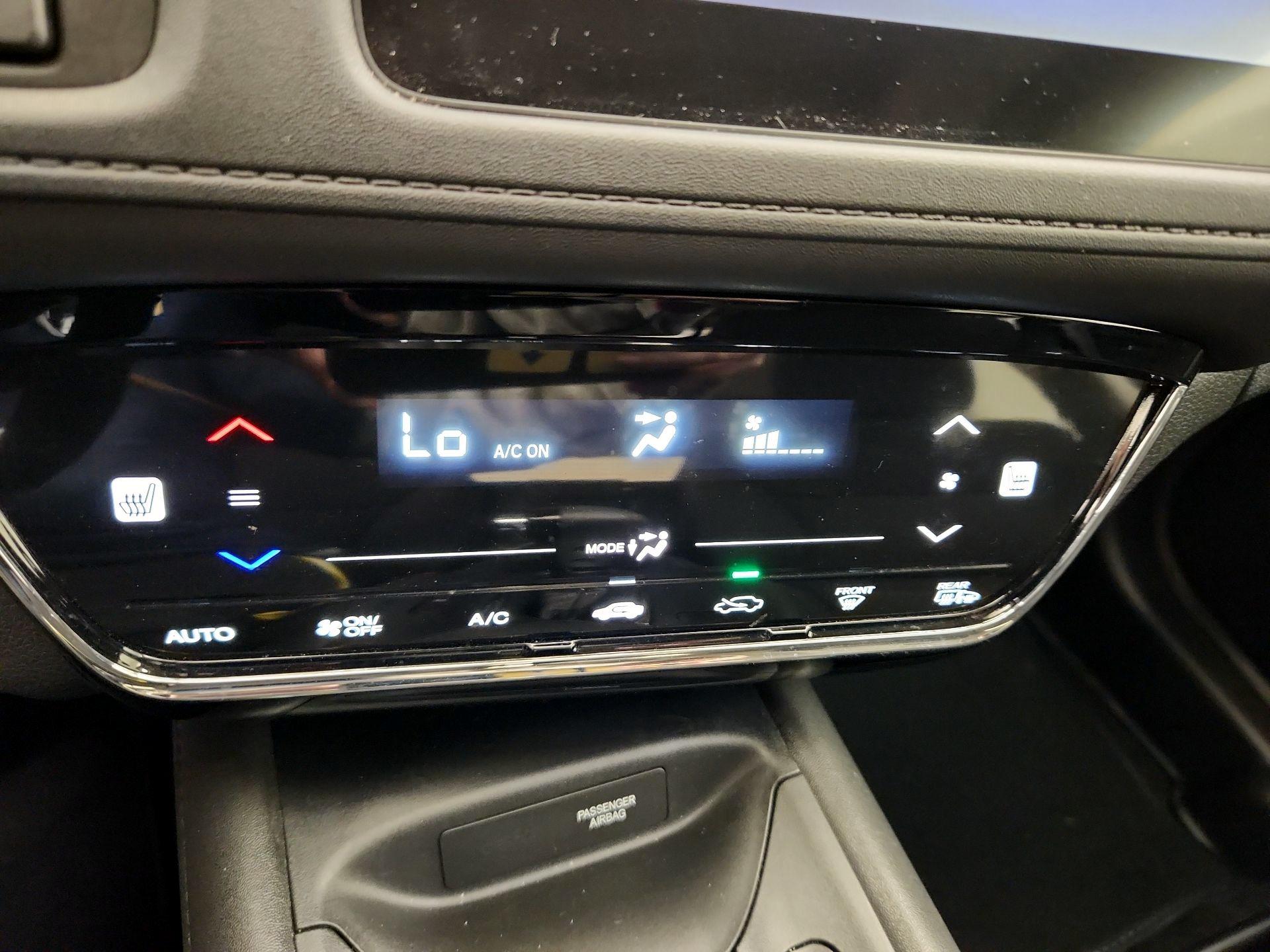 Thumbnail: 2016 Honda HR-V - 16